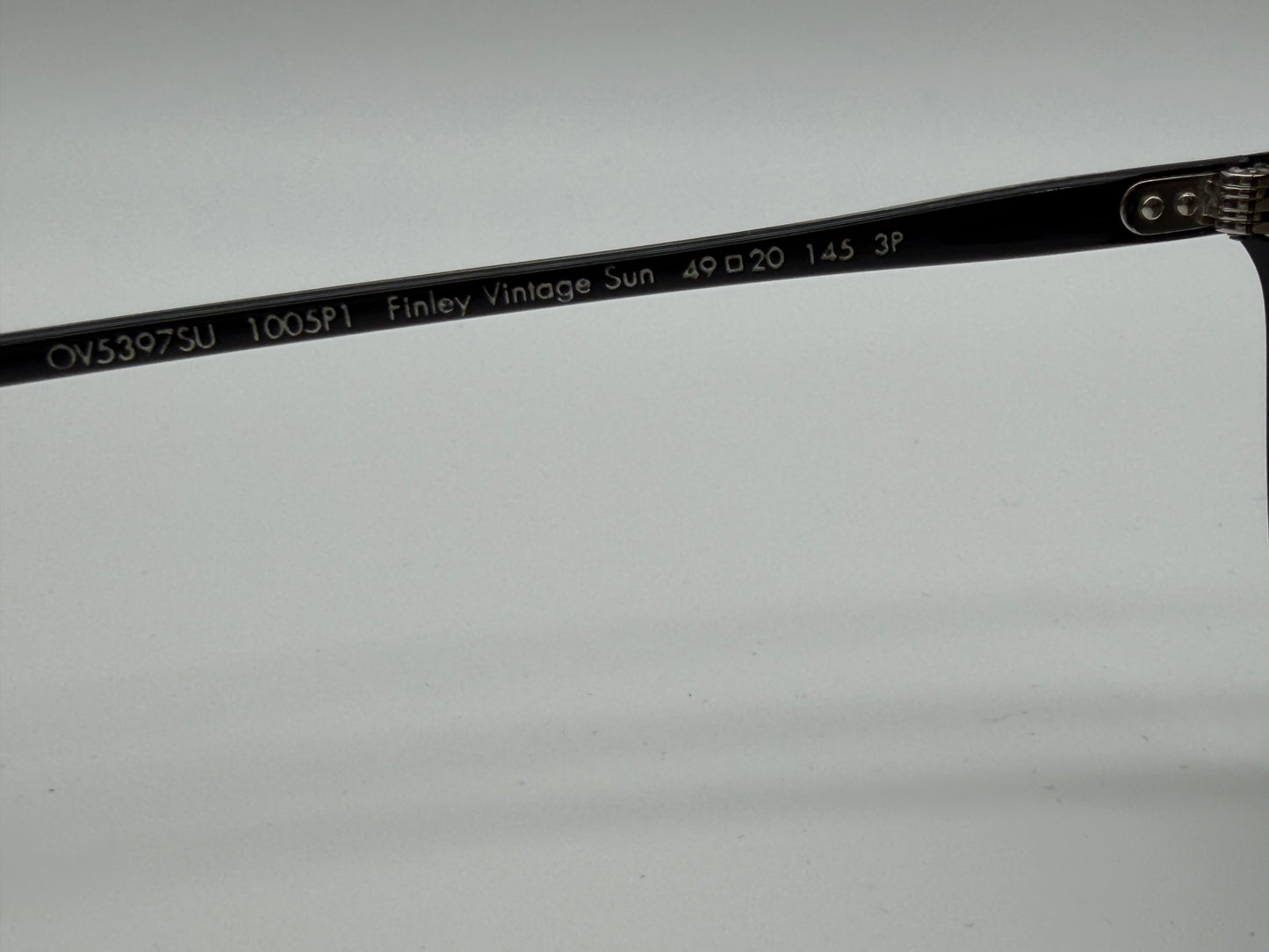 Oliver Peoples Finley Vintage Sun 49mm OV 5397SU 1005P1 Black Crystal - G 15 Polarized Sunglasses Italy Missing Box