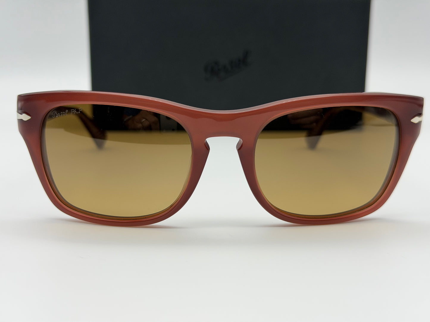 Persol Film Noir Edition Detective PO 3027 s 1002 / B1 Matte Opal Red / Photochromic Polarized Brown Preowned
