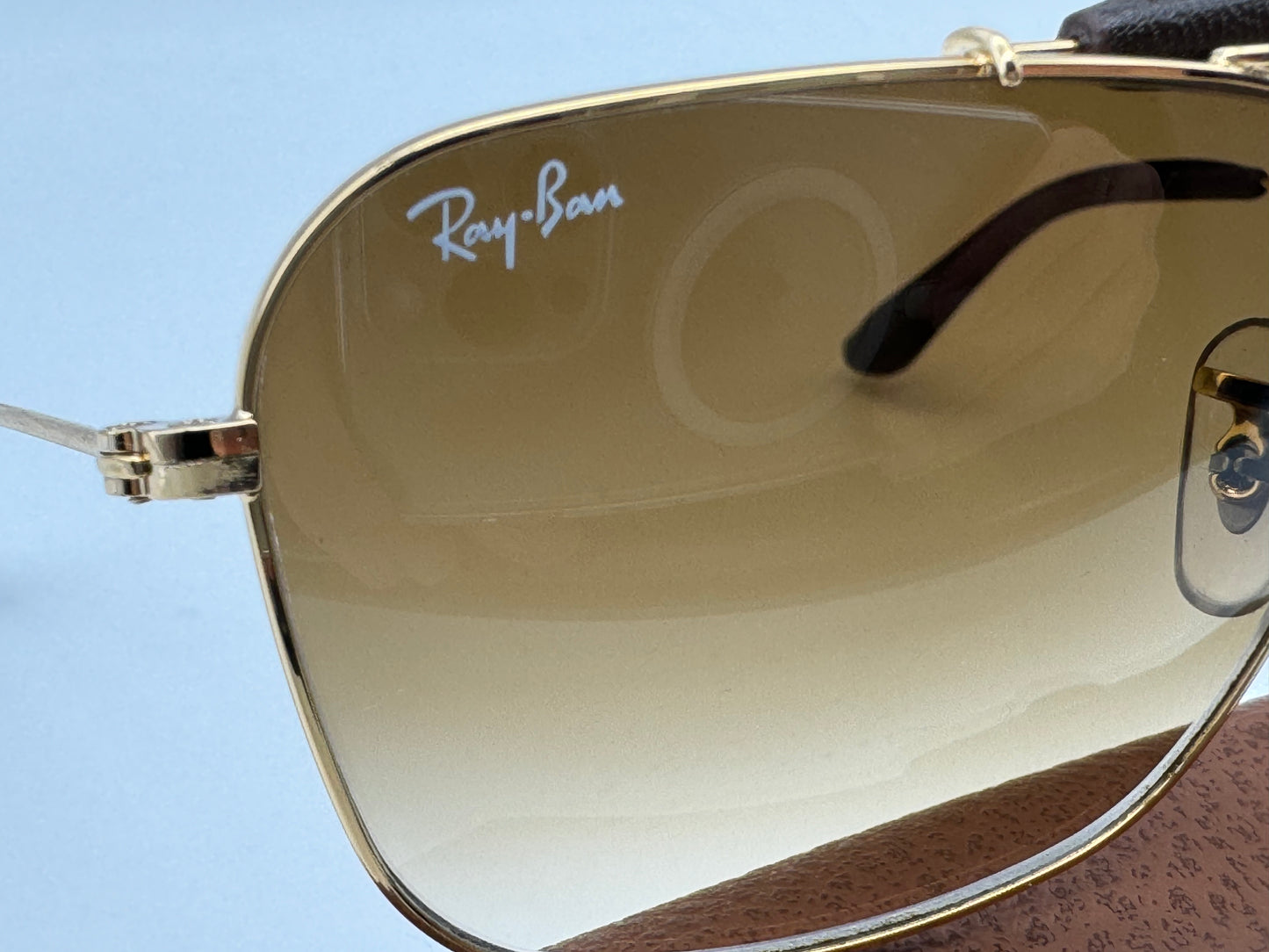 Ray-Ban Caravan Leather 58mm Gold Leather / Brown Gradient RB 3415 Q 001 / 51 Italy Preowned
