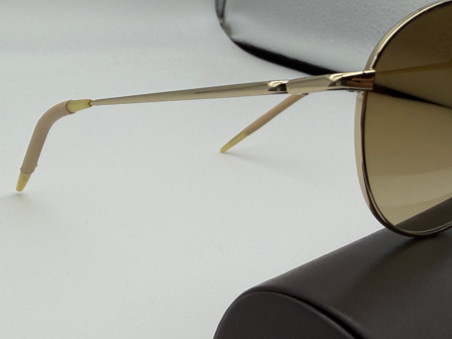 Oliver Peoples Benedict 59mm OV 1002 S 5035P1 Gold / Brown Gradient Photochromic Polarized Italy Preowned