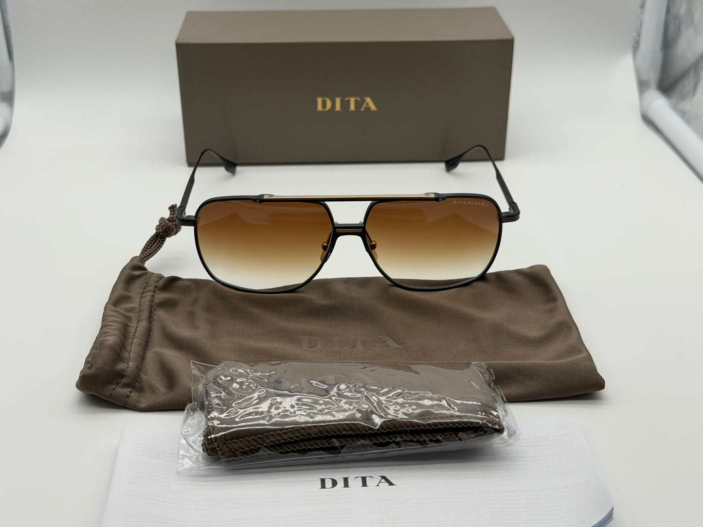 DITA ALKAMX 61mm Dark Black Iron White Gold Titanium / Brown to Clear Gradient Japan
