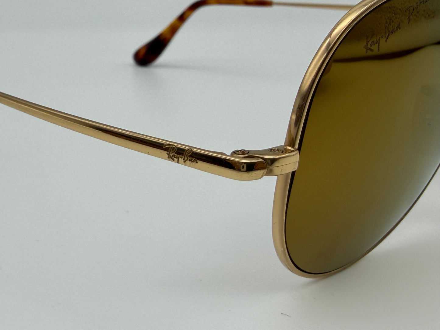 Ray-Ban Aviator Ultra Titanium Limited Edition RB 8029 K 18K Gold / Gold Mirror P 3 Plus lens 040K / N3 Italy Preowned