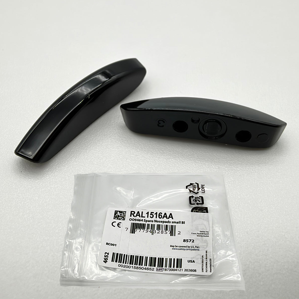 Oakley HSTN OO9464 OX8139 Glossy Black Replacement Nose Pats Regular Fit OEM NEW
