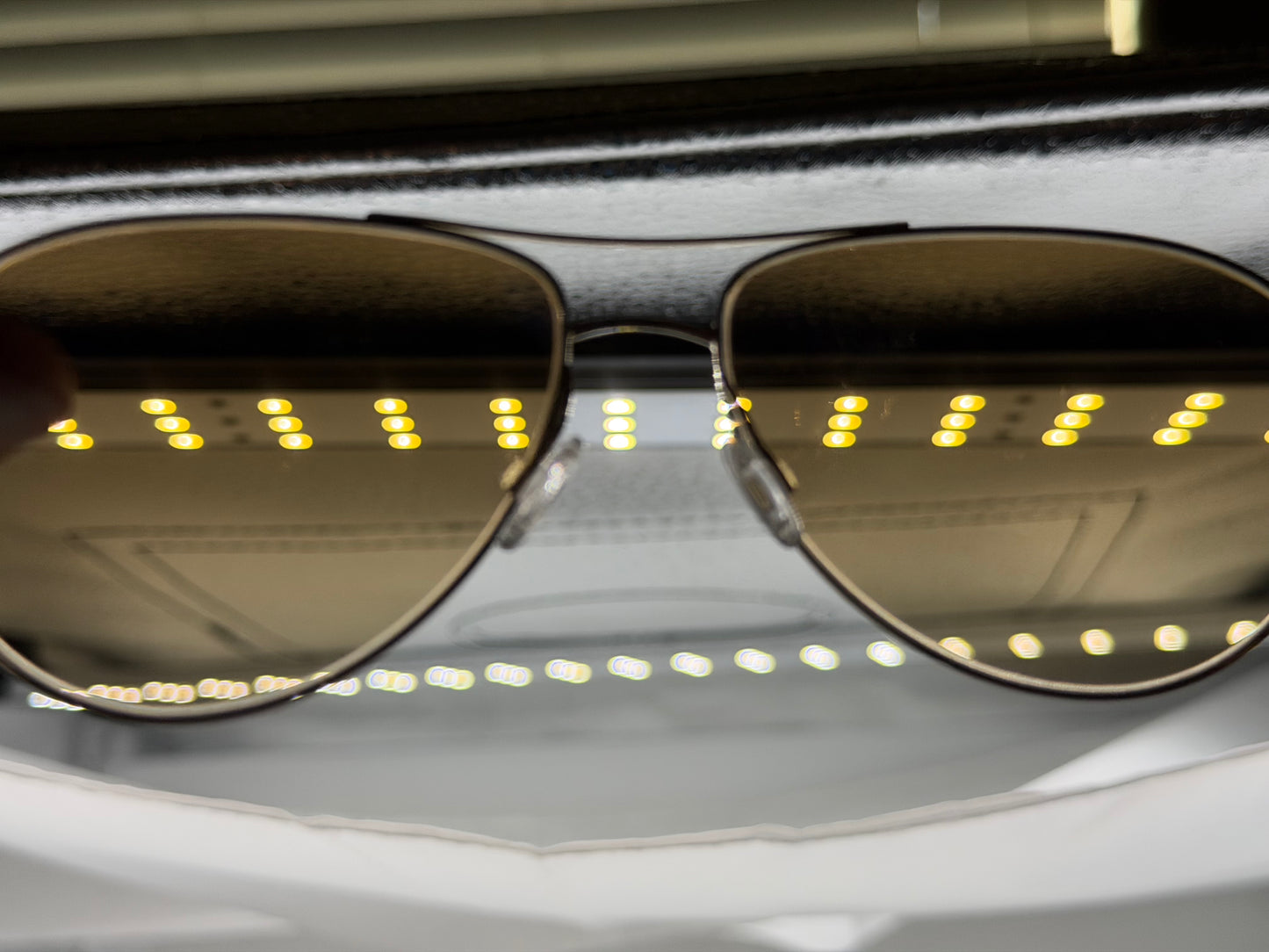 Oliver Peoples Benedict 59mm OV 1002 S 5035P1 Gold / Brown Gradient Photochromic Polarized Italy Preowned