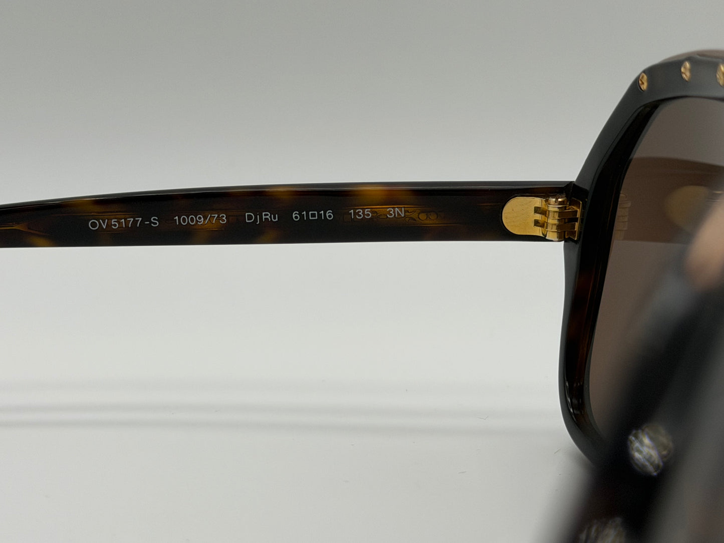 Oliver Peoples Dj Au 61mm Dark Tortoise / Brown OV 5177s 1009/73 Itlay Preowned