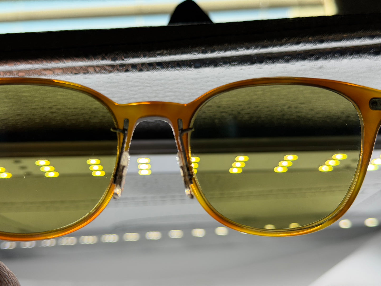 Oliver Peoples Gerardo 51mm OV 5482S 14084C Vintage LBR/Brushed Silver Green Photochromic Vintage Sunglasses Missing Box