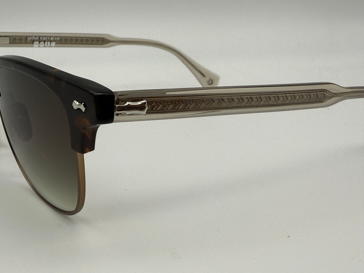 John Varvatos Browline 52mm Havana / Brown Gradient 52mm Japan Open Box