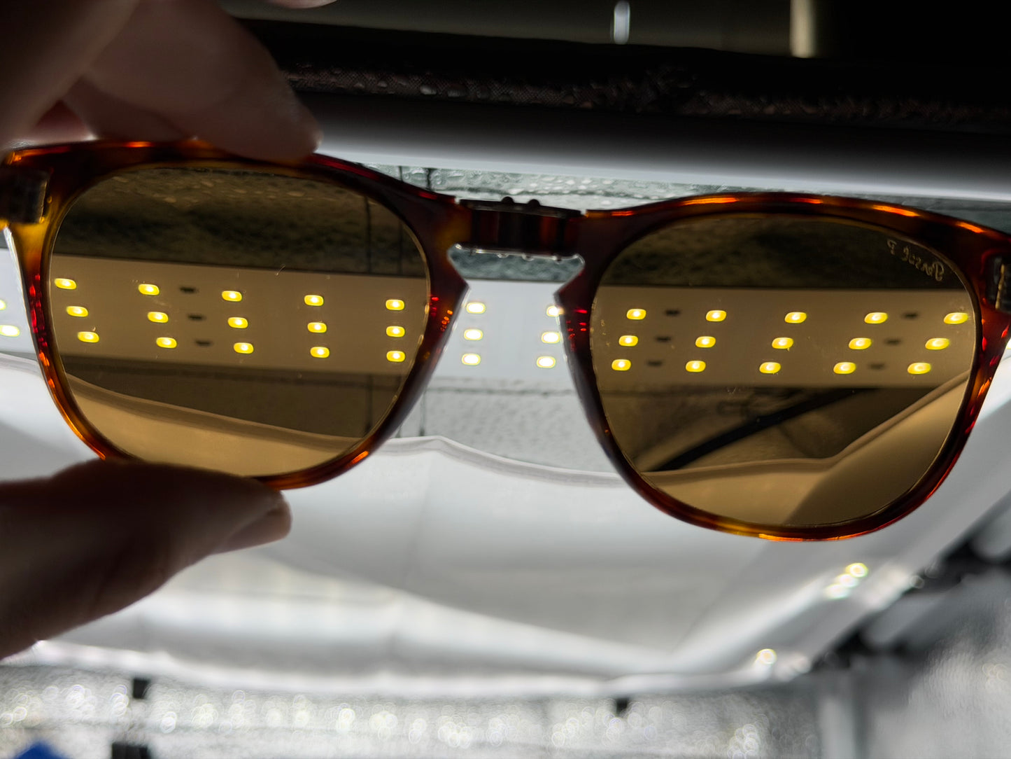 Persol PO 3028 52mm Folding Havana / Brown Polarized 24 / 57 Italy Preowned