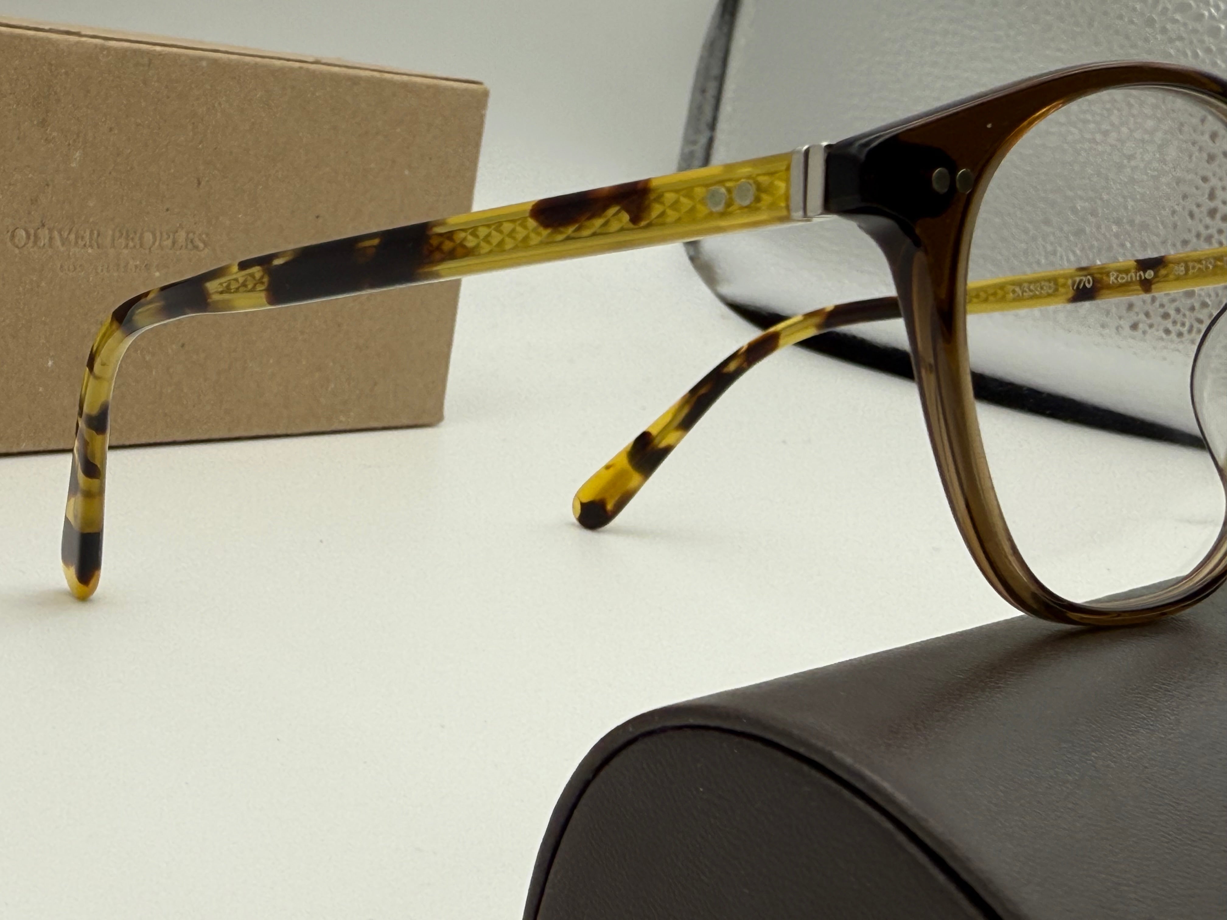 oyoynos_11 Oliver Finley 1993 Clip Eyeglasses in Silver | Oliver®