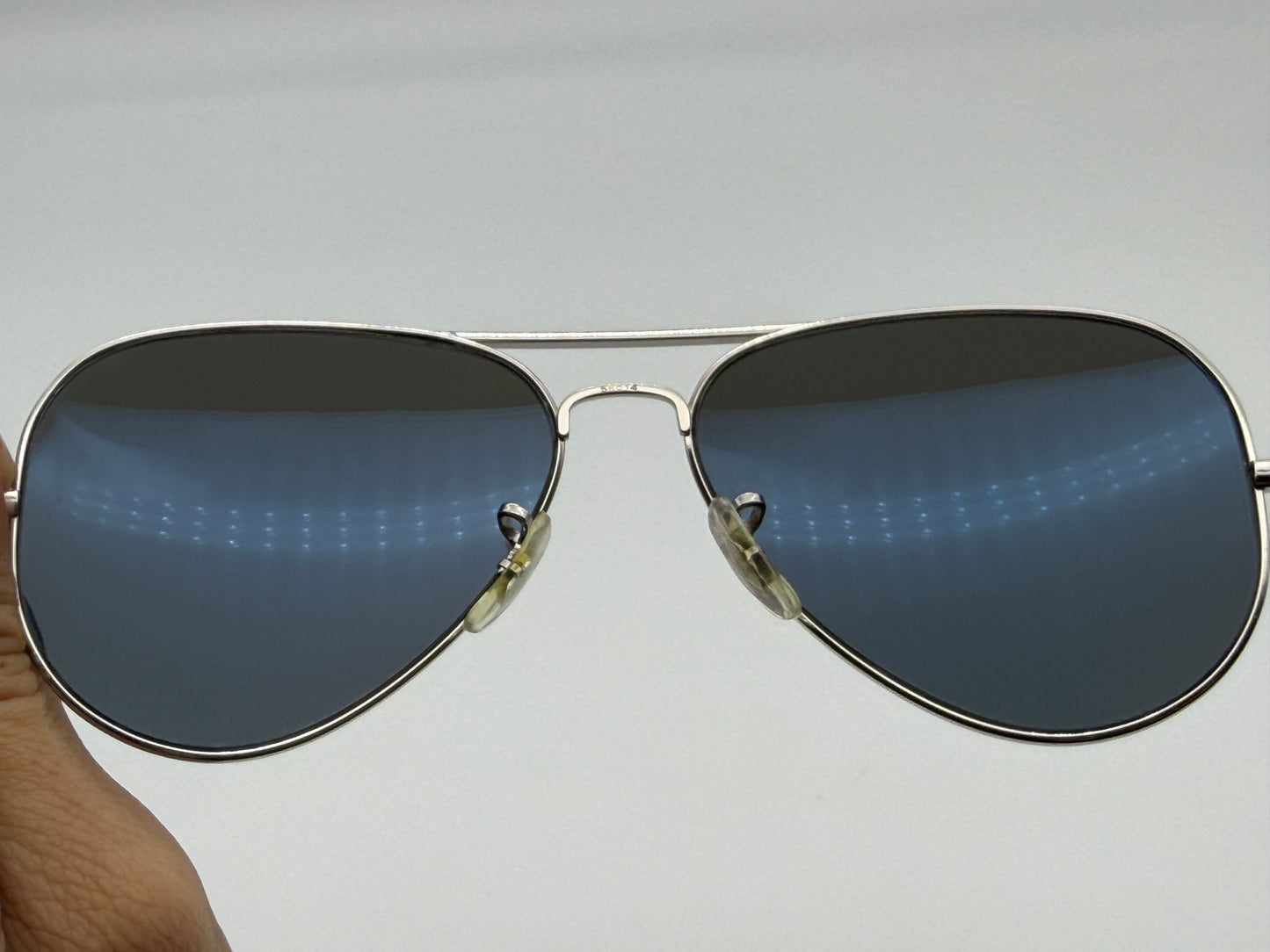 Ray-Ban Aviator Ultra Titanium 58mm Limited Edition RB 8029 K 18K White Gold / Silver P 3 Plus lens 064K / N4 Italy Preowned