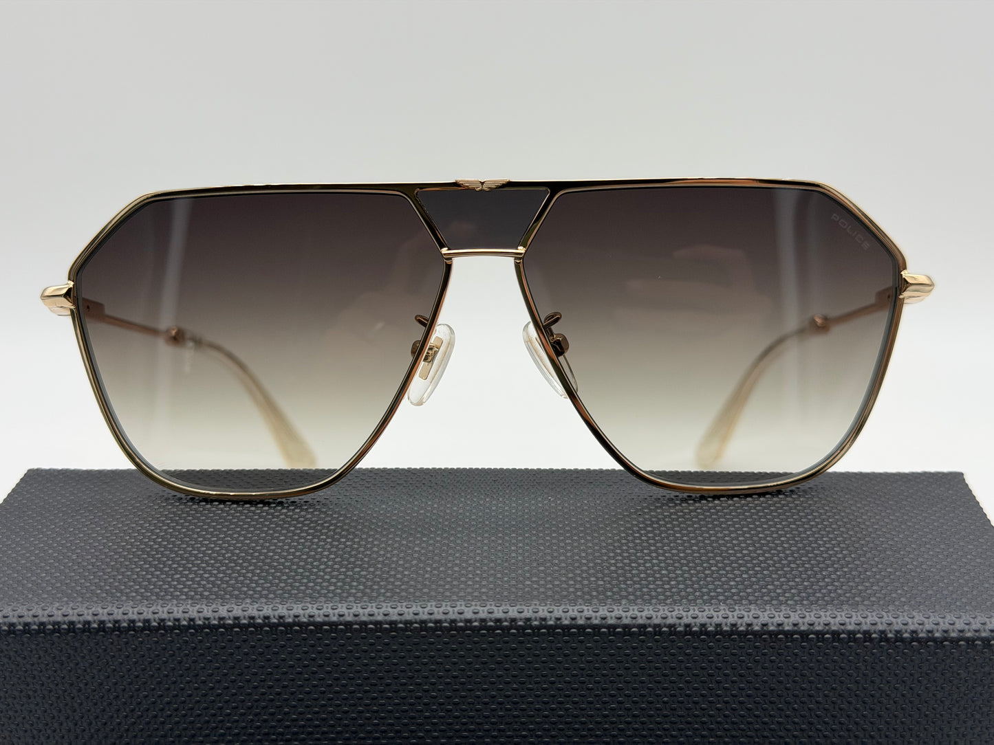 Police Sunglasses Horizon 8 62mm Gold / Brown Gradient SPLL89 300Y NEW