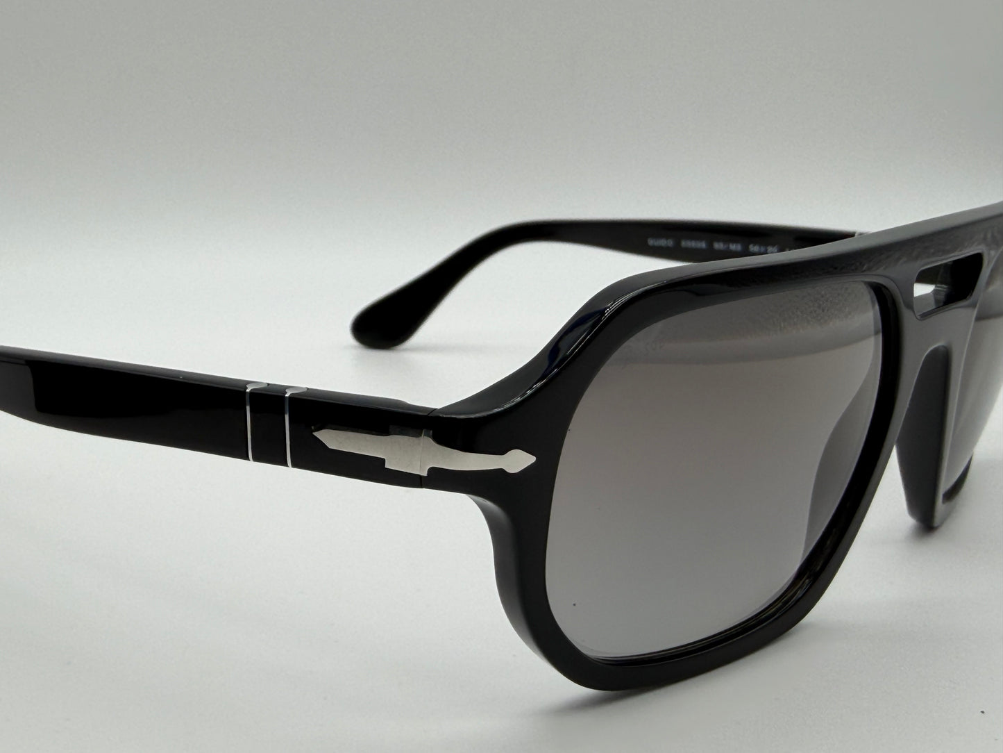 Persol Guido PO 3392 S 56mm Black / Gray Gradient Polarized 95 / M3 Itlay NEW