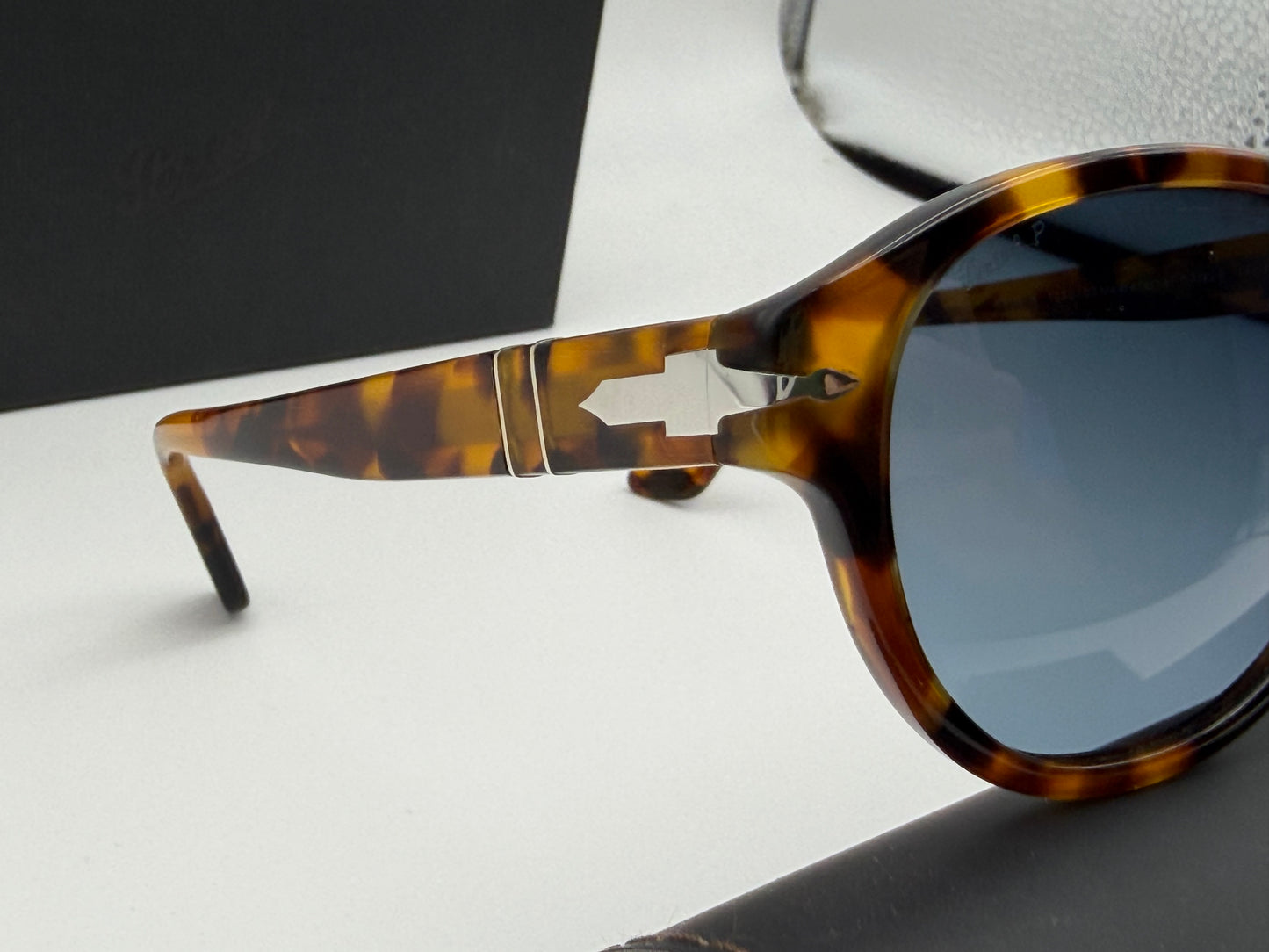 Persol PO 3304s 53mm Madreterra / Blue Gradient Polarized Glass Italy NEW