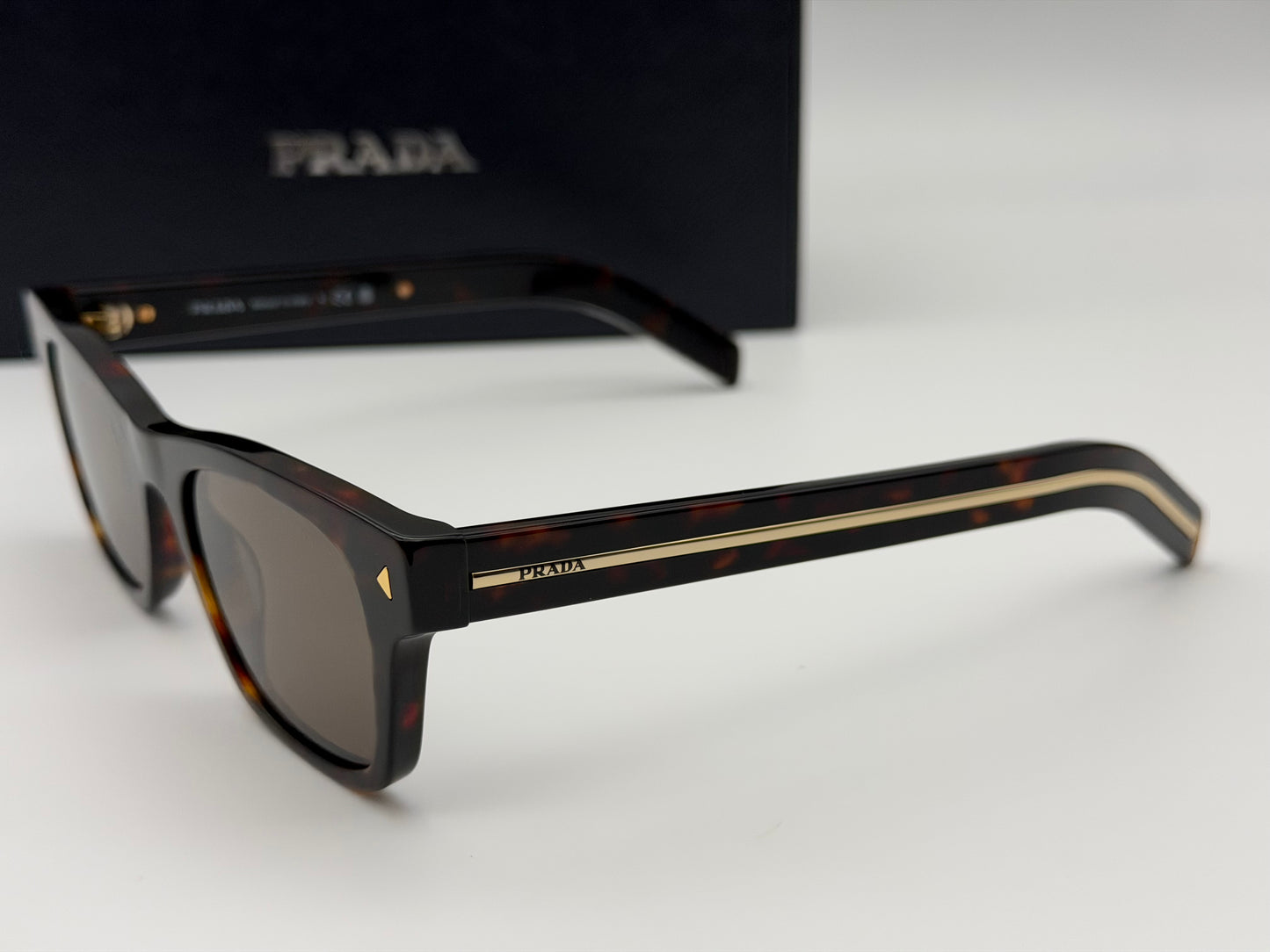 Prada PR A17s 51mm Wayfarer Radica Tortoise/ Dark Brown Glass Lens Italy NEW
