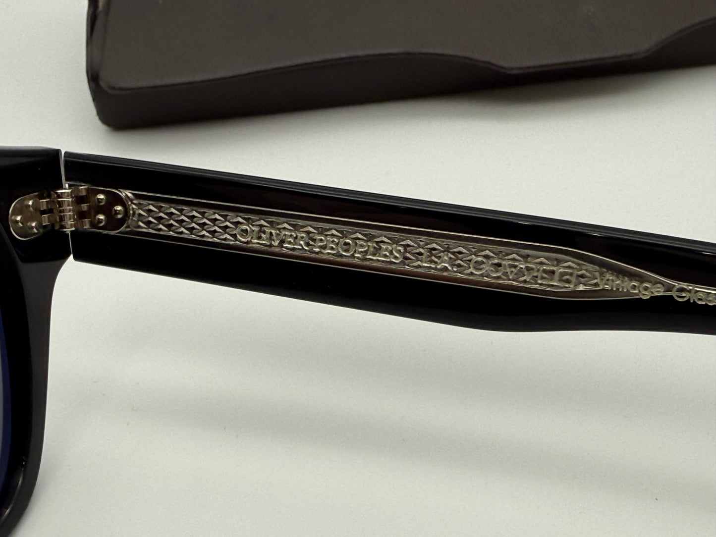 Oliver Peoples Birell Sun 52mm Black / Carbon Gray OV 5524 SU 1492R5 Preowned