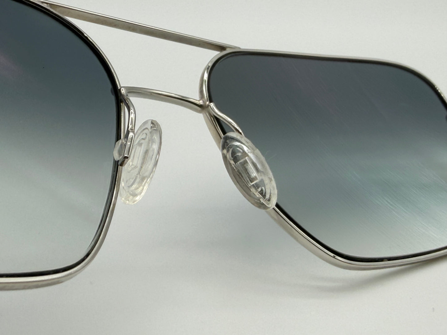 Oliver Peoples Clifton 58mm Blue Gradient VFX Photochromic / Silver OV 1150-S First Gen Japan Preowned