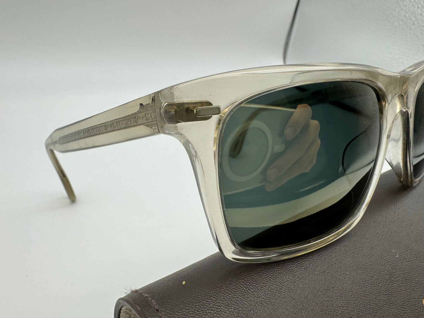 Oliver Peoples Brodsky OV 5322 SU 55mm 152409 SHROOM G15 Goldtone VFX Shade Review Store