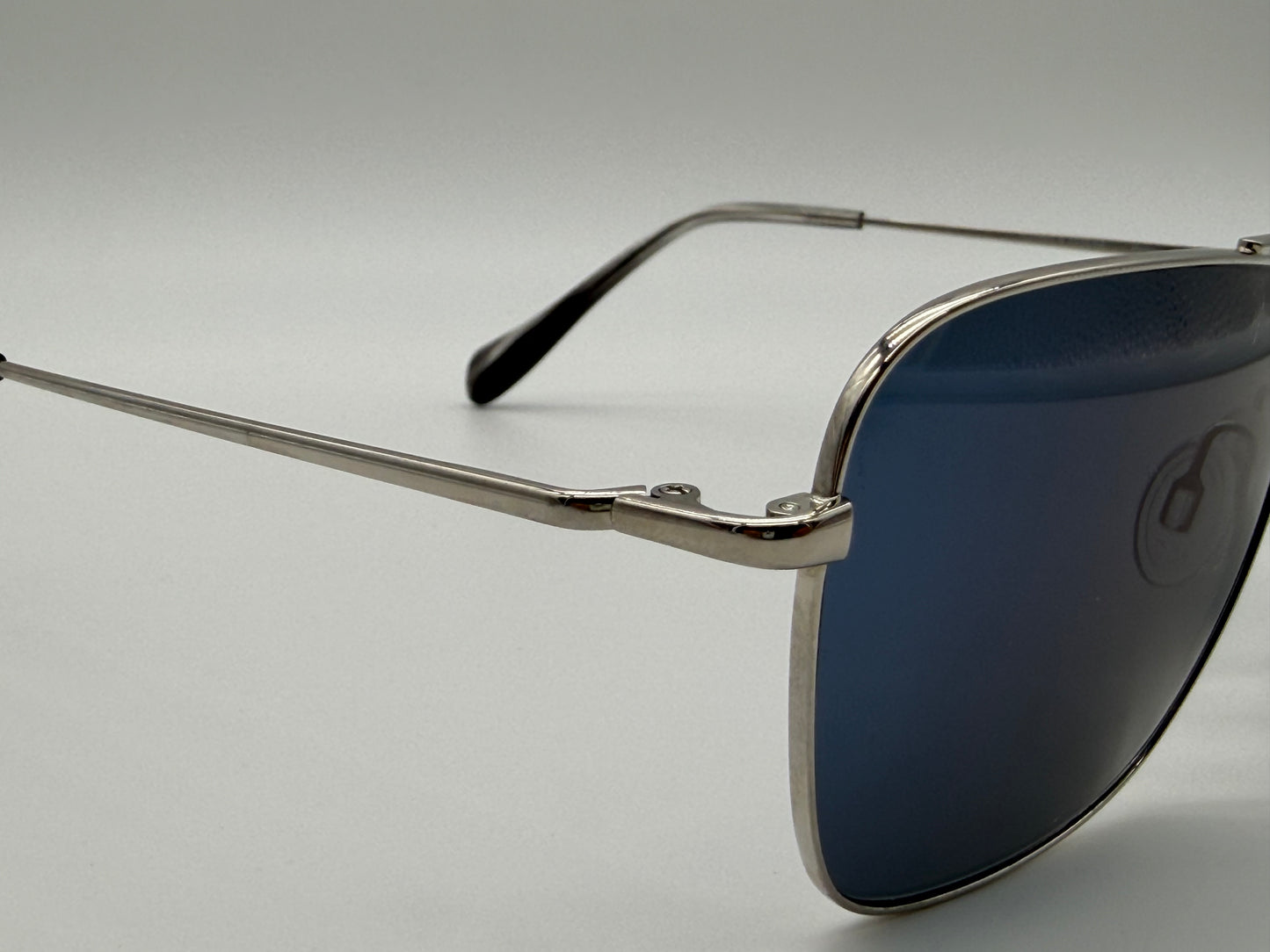 Oliver Peoples Patten 57mm OV 1060 5036 56 Silver / Blue Japan Preowned