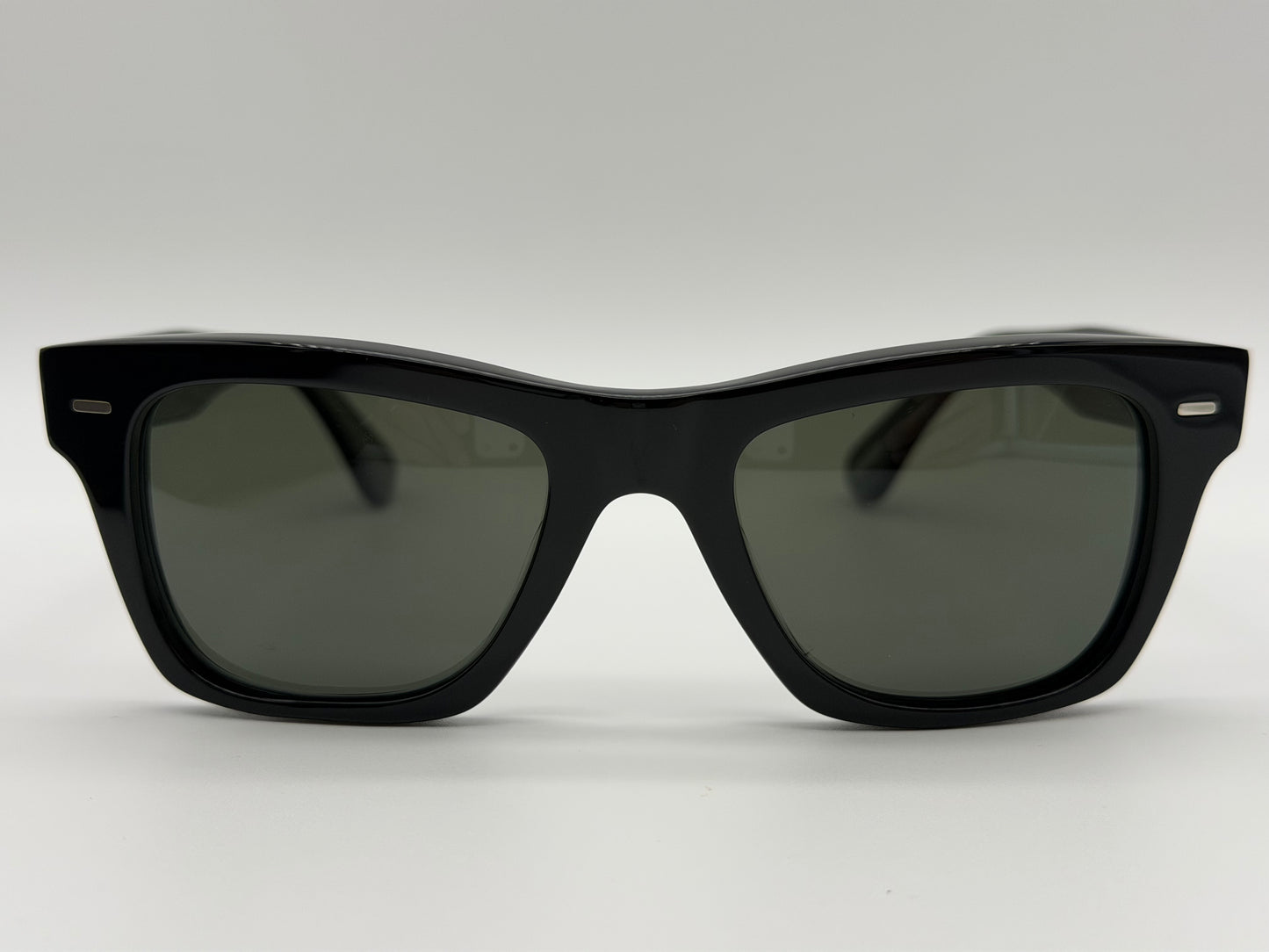 Oliver Peoples Oliver Sun 49mm OV 5393 SU Black/G-15 Polarized 1492/P1 Sunglasses Italy Preowned