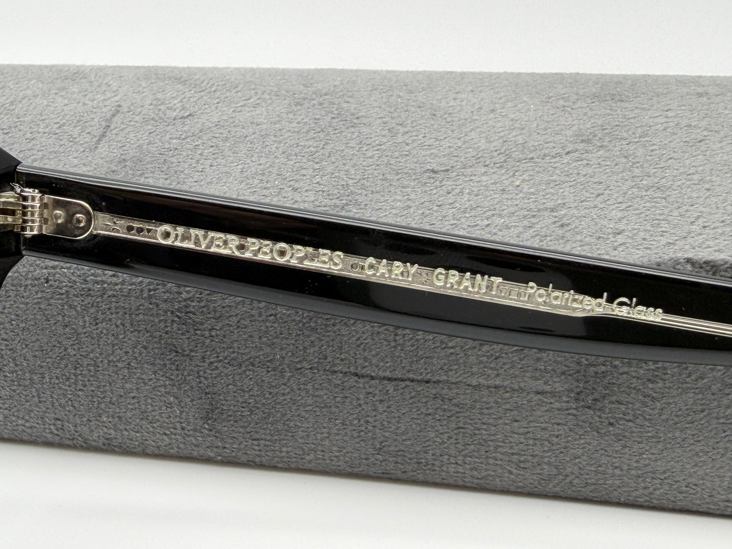 Oliver Peoples Cary Grant Sun 50mm OV 5413 Black / Blue Polarized 14923R Italy Preowned