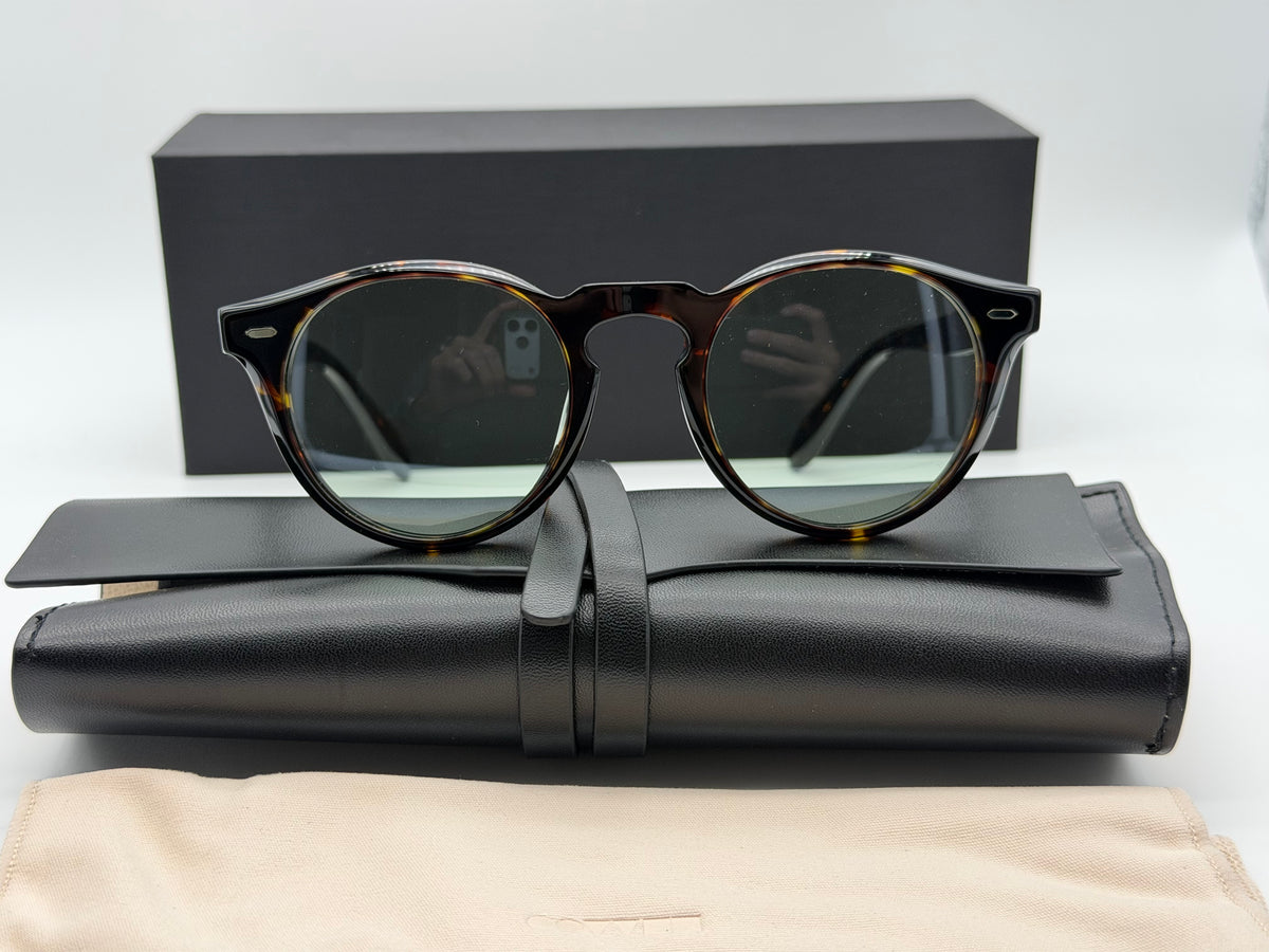 Oliver Peoples N.07 SUN Atago Tortoise / Fern Wash to Dark Crystal Photochromic OV 5587SU Japan New