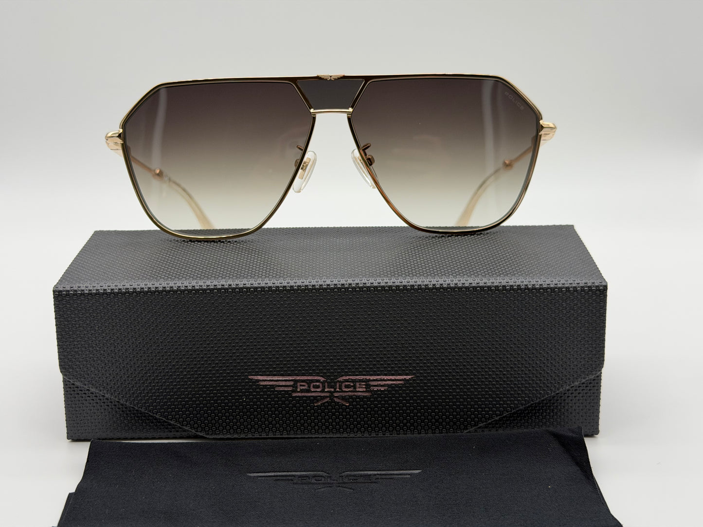 Police Sunglasses Horizon 8 62mm Gold / Brown Gradient SPLL89 300Y NEW