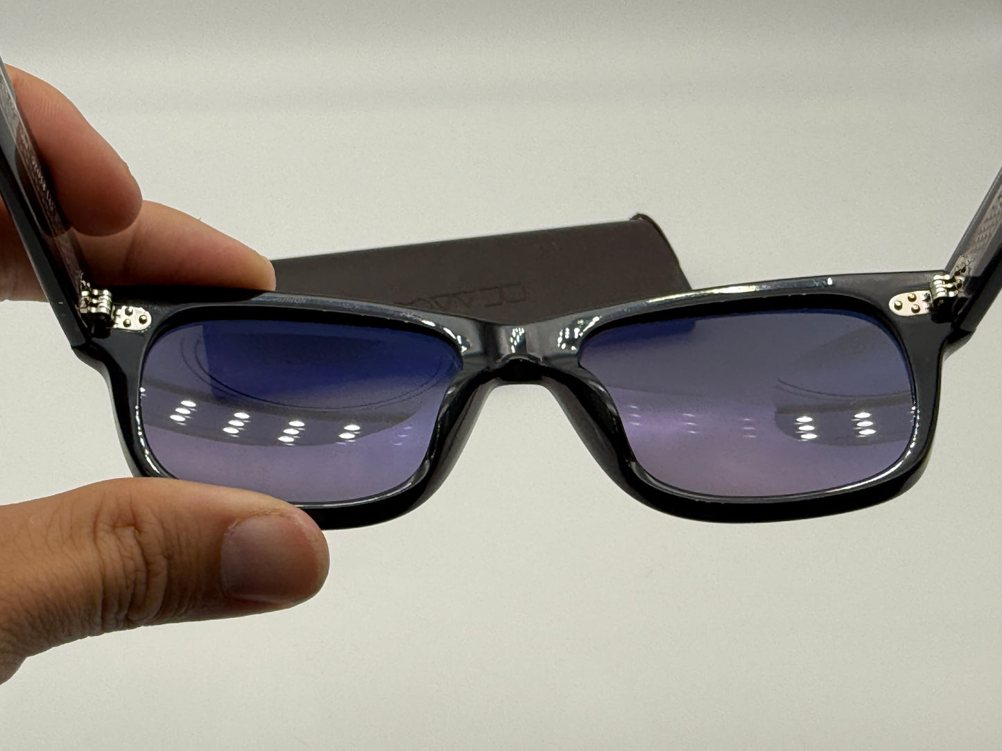 Oliver Peoples Birell Sun 52mm Black / Carbon Gray OV 5524 SU 1492R5 Preowned