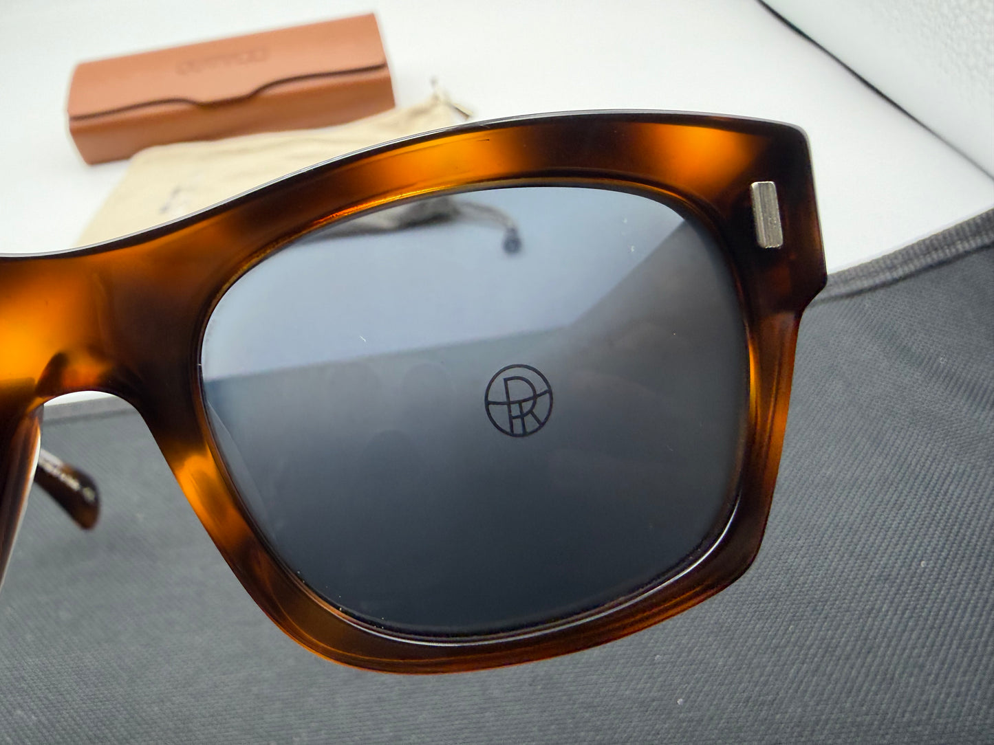 Oliver Peoples & The Row  71st Street 51mm OV 5330 Tortoise / Blue lens missing box
