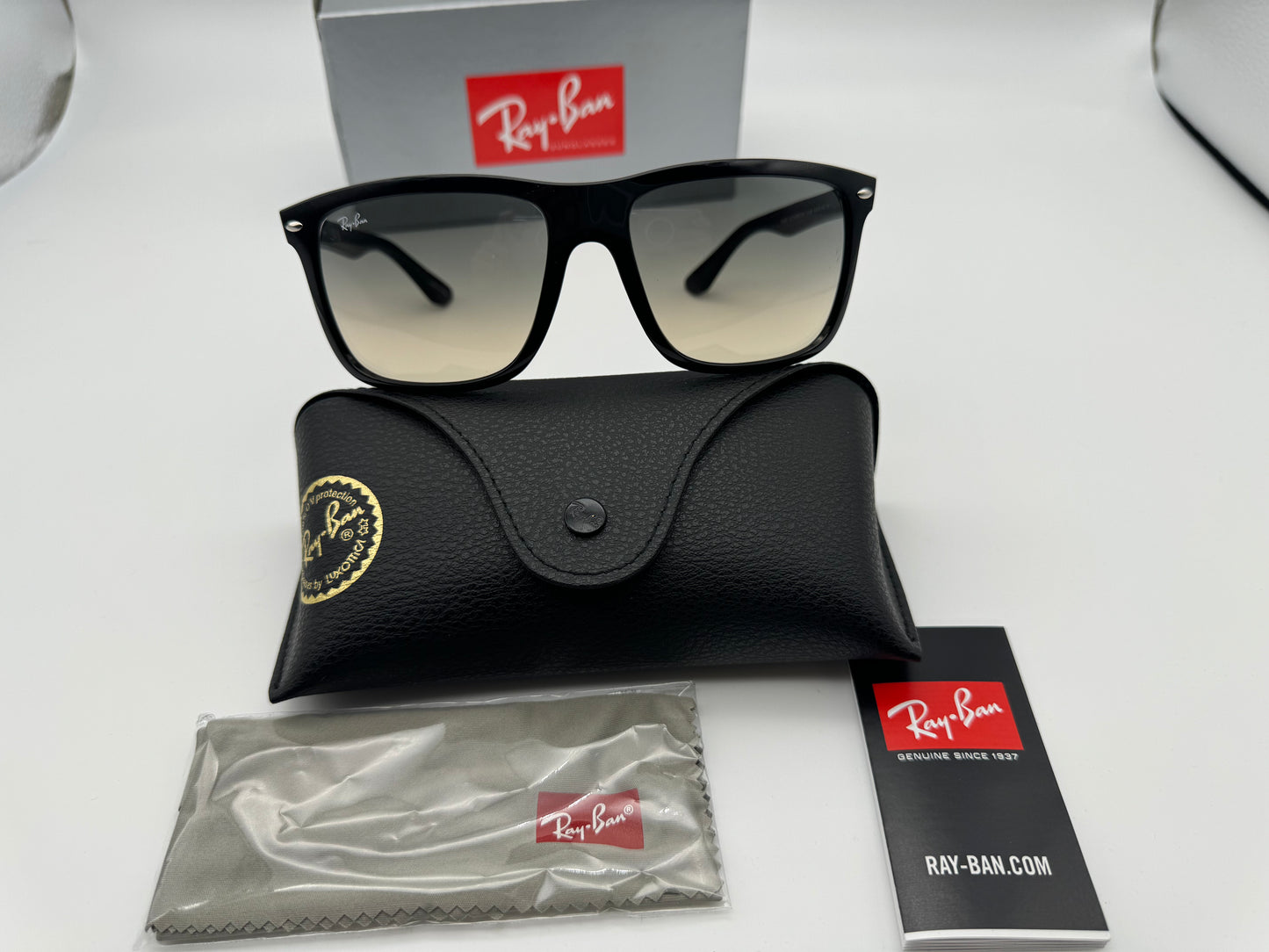 Ray-Ban Boyfriend Two 60mm RB 4547 Black / Clear Gradient Gray 601/33 NEW