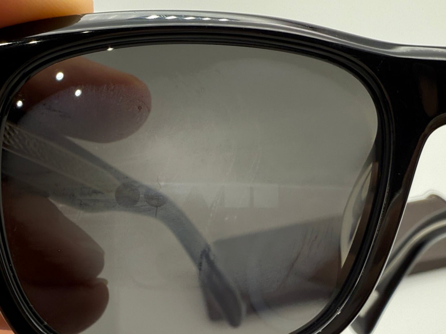 Oliver Peoples Birell Sun 52mm Black / Carbon Gray OV 5524 SU 1492R5 Preowned