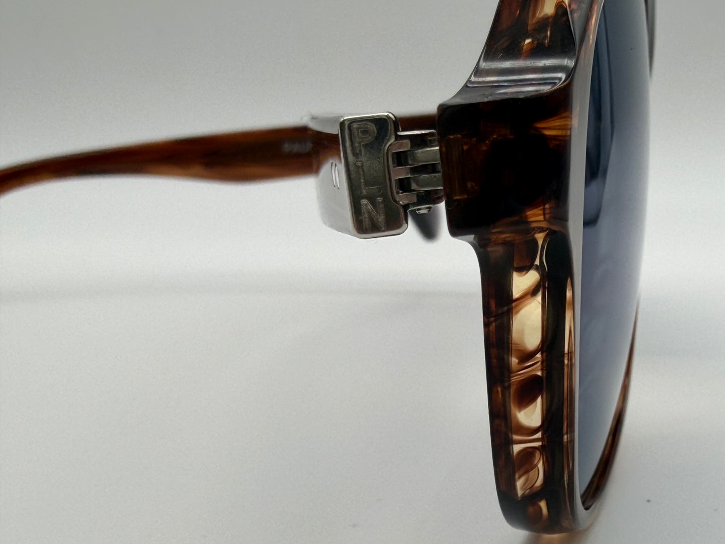Oliver Peoples Paul Newman 57mm Dark Amber Smoke Acetate Regal Blue Crystal OV 5581 Japan NEW