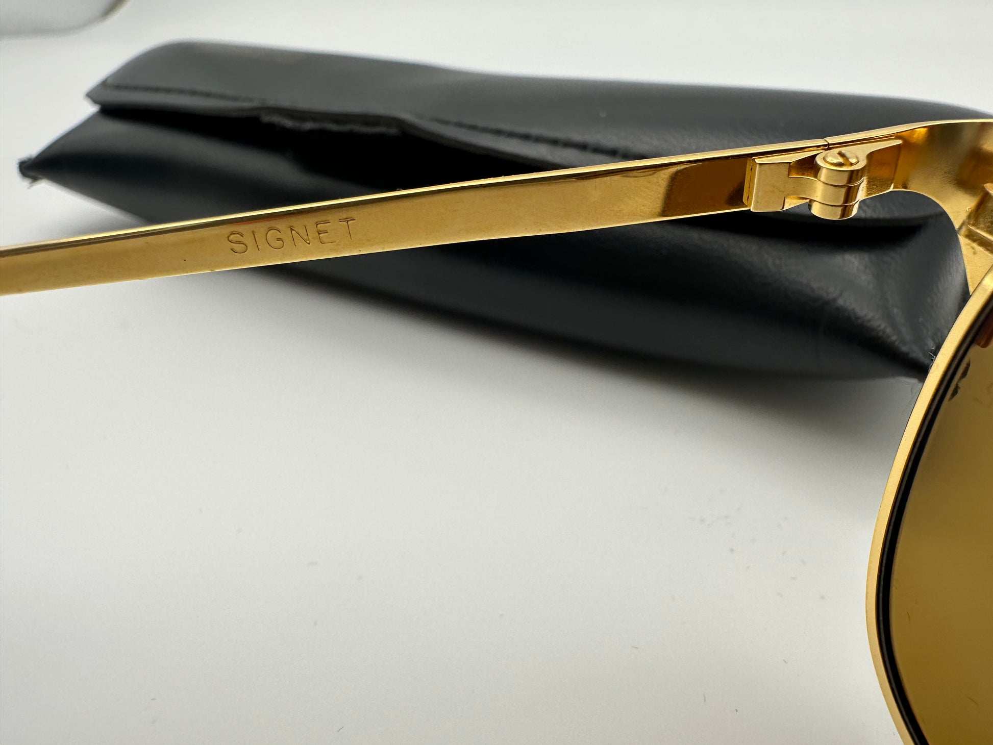Ray Ban B&L USA Vintage Signet Chromax Gold Frames Rare – Shade Ray Ban B&L USA Vintage Signet Chromax Gold Frames Rare – Shade