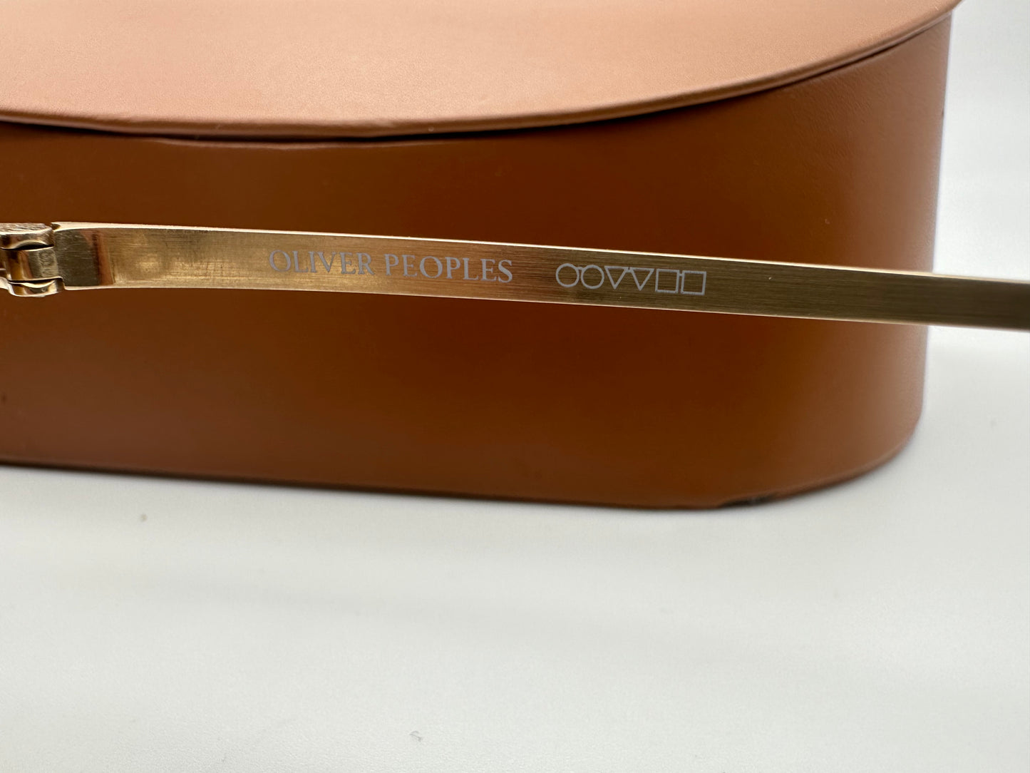 Oliver Peoples Bergman 61mm Brown Gradient Gold Japan Open Box