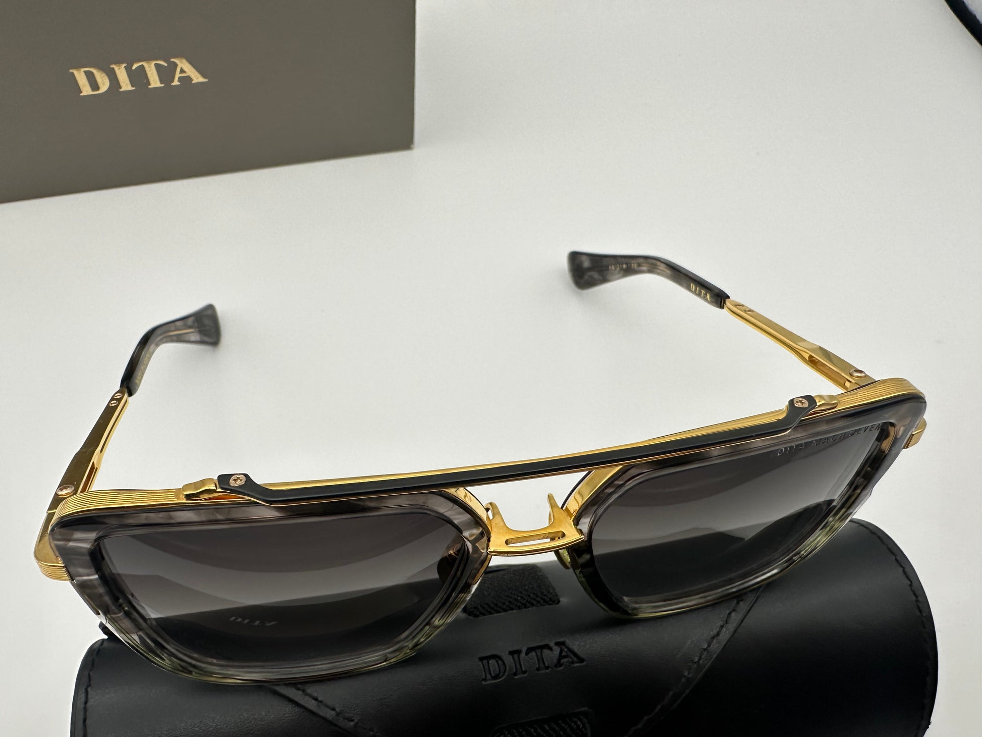 Dita Mach-Seven 56mm Dark Grey Swirl Yellow Gold Dark Grey to Dita Mach-Seven 56mm Dark Grey Swirl Yellow Gold Dark Grey to