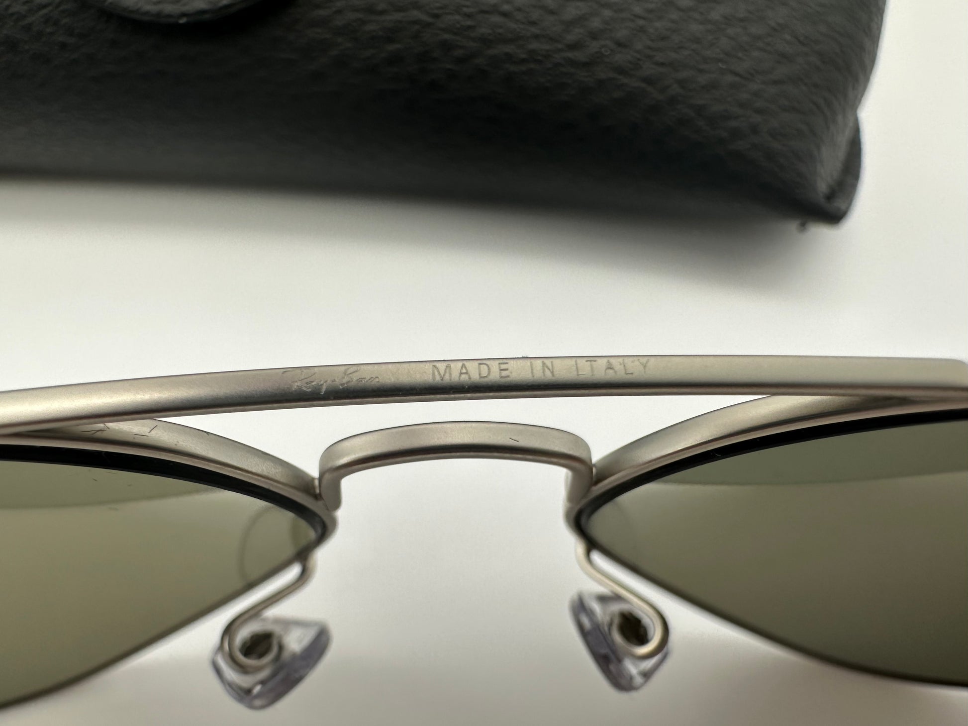 Ray Ban Aviator 58mm RB 3025 Matte Silver Dark Gray Mirror Italy NEW Shade Review Store