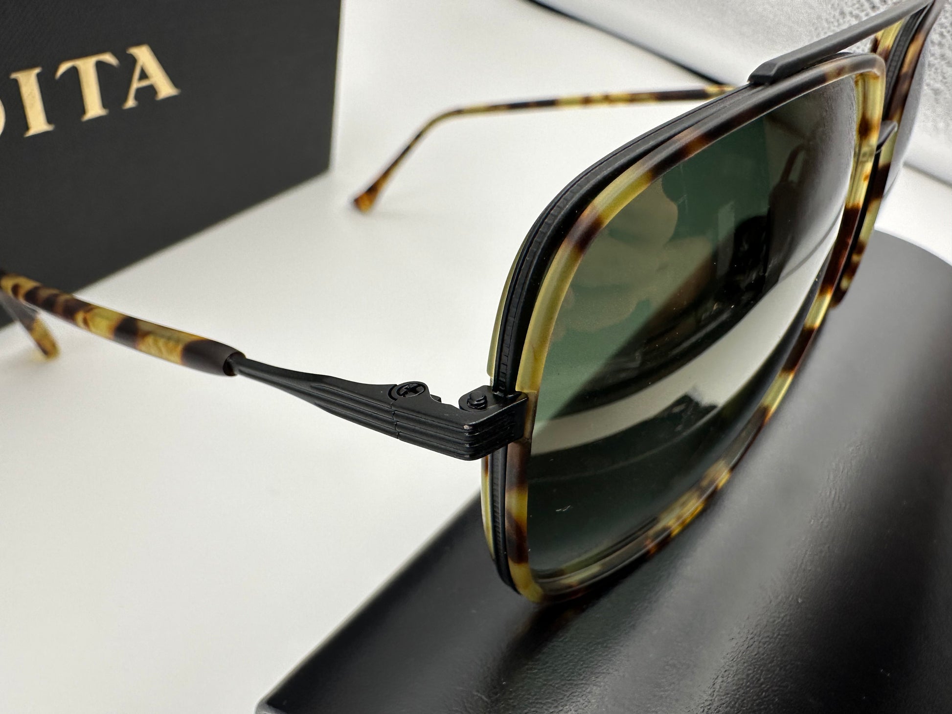 DITA AVOCET-TWO Aviator 58mm 21009-C-TKT-BLK NEW – Shade Review Store DITA AVOCET-TWO Aviator 58mm 21009-C-TKT-BLK NEW – Shade Review Store