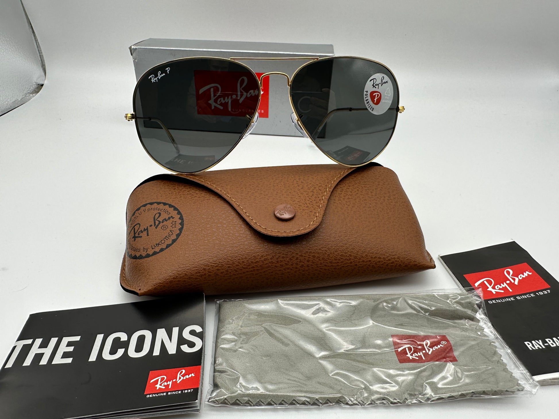 Ray Ban RB3025 Aviator 62mm Large Metal Legend Gold Black