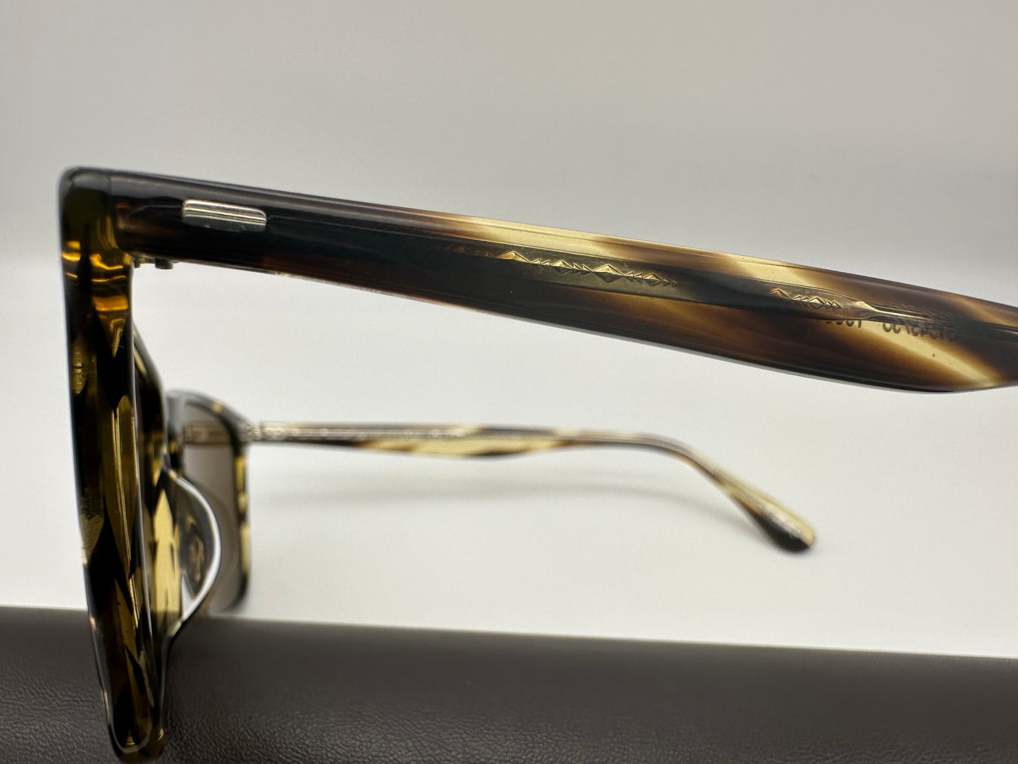 Oliver Peoples Ollis Sun 54mm OV 5437SU Cocobolo/True Brown Polarized 1003/57 made in Italy Sunglasses