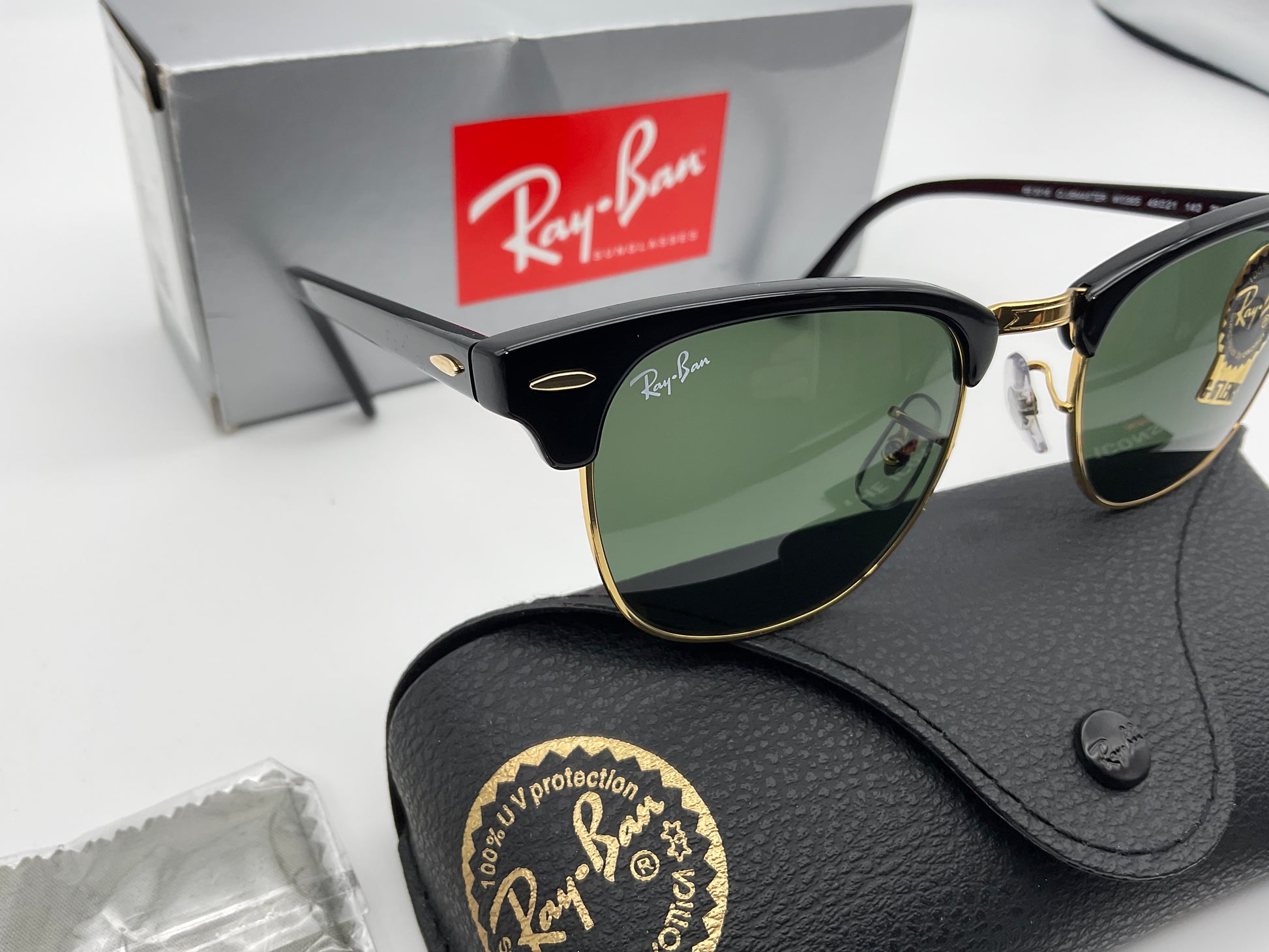 Ray-Ban RB3016 Clubmaster Classic Sunglasses Black/ Green Classic