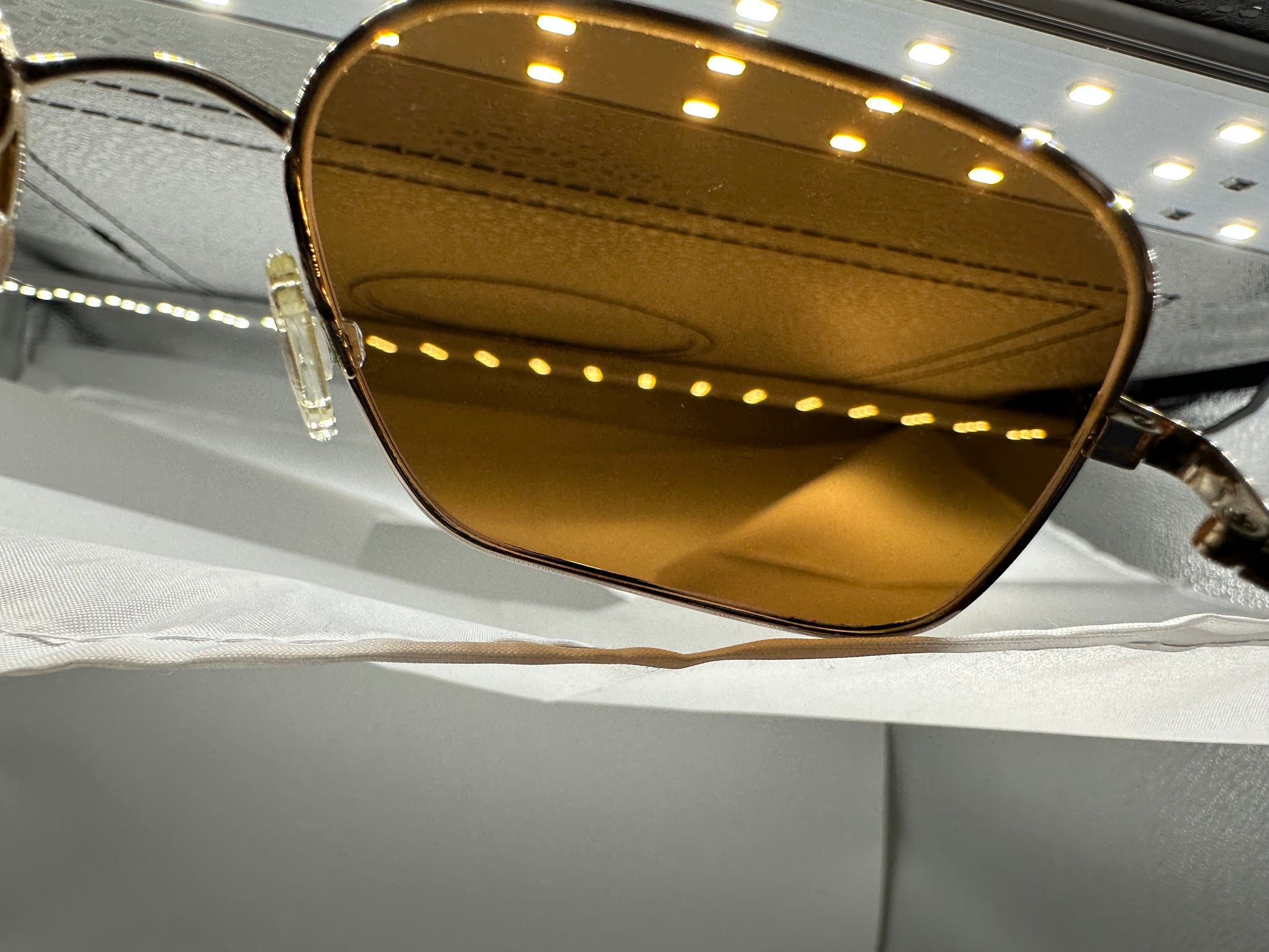 Oliver peoples victory 55 cognac lenses gold frame deals
