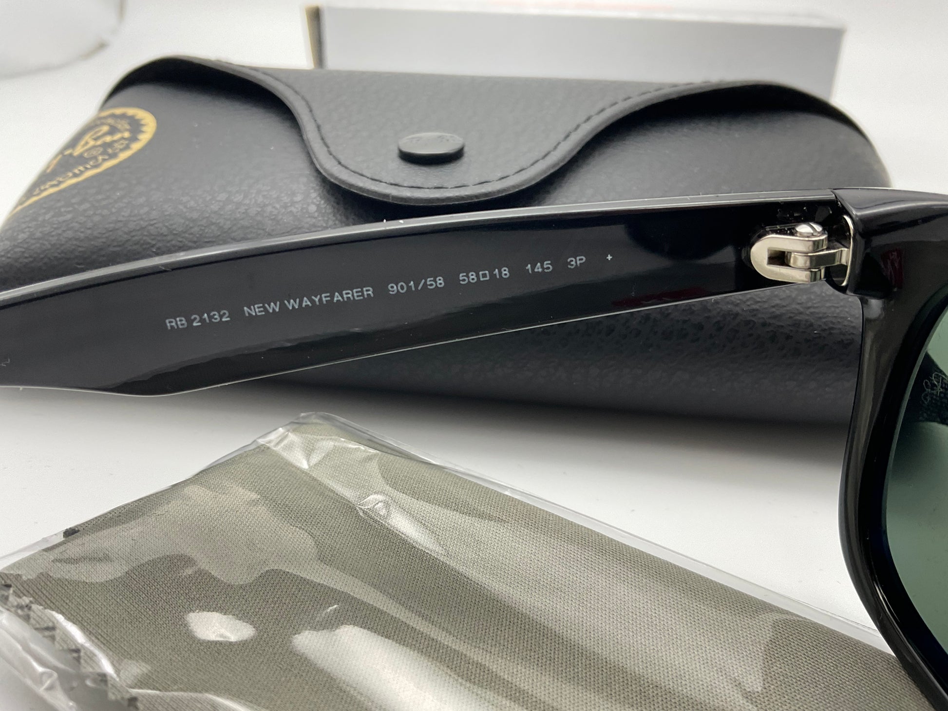 Ray Ban New Wayfarer Hinges Ray Ban RB2132 New Wayfarer