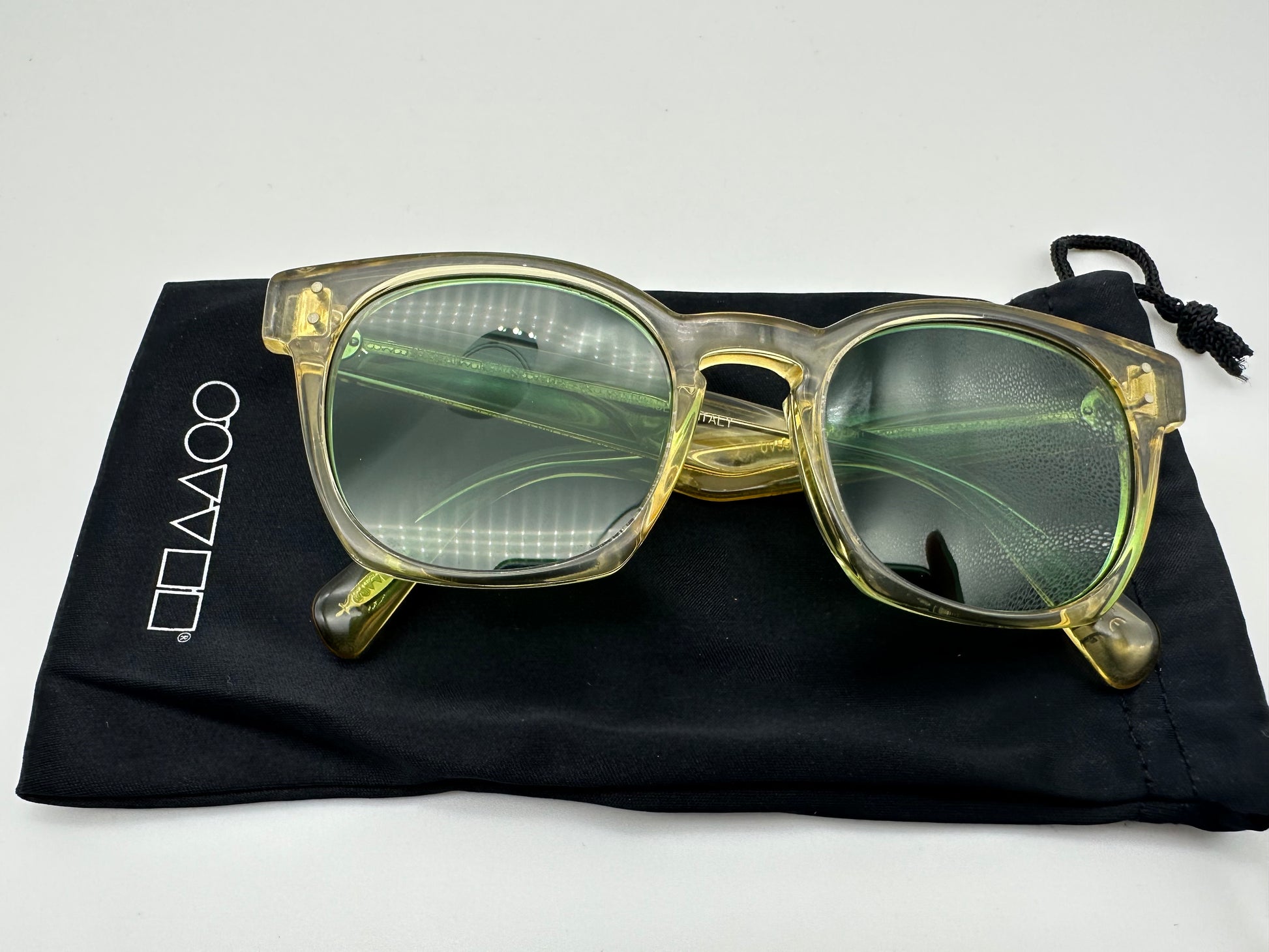 Oliver Peoples Byredo Sunglasses Clear / Green Photochromic Oliver Peoples Byredo Sunglasses Clear / Green Photochromic