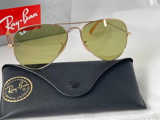 Ray Ban Aviator Evolve RB 3025 9064/4C Gold/Green Photochromic 58mm Authentic new with tags