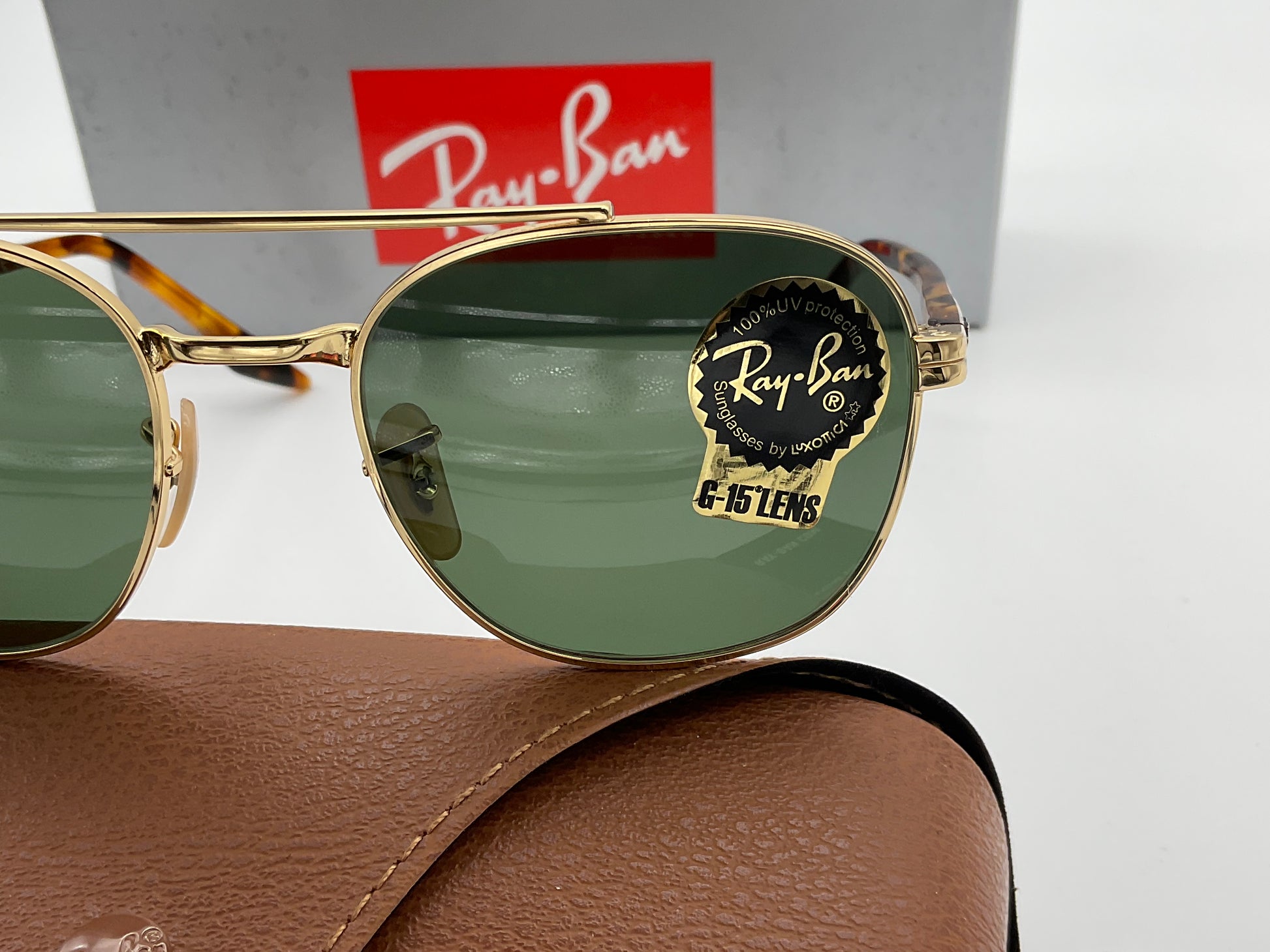 RAY BAN RB 3688 001 31 52mm Arista Gold Green Gradient