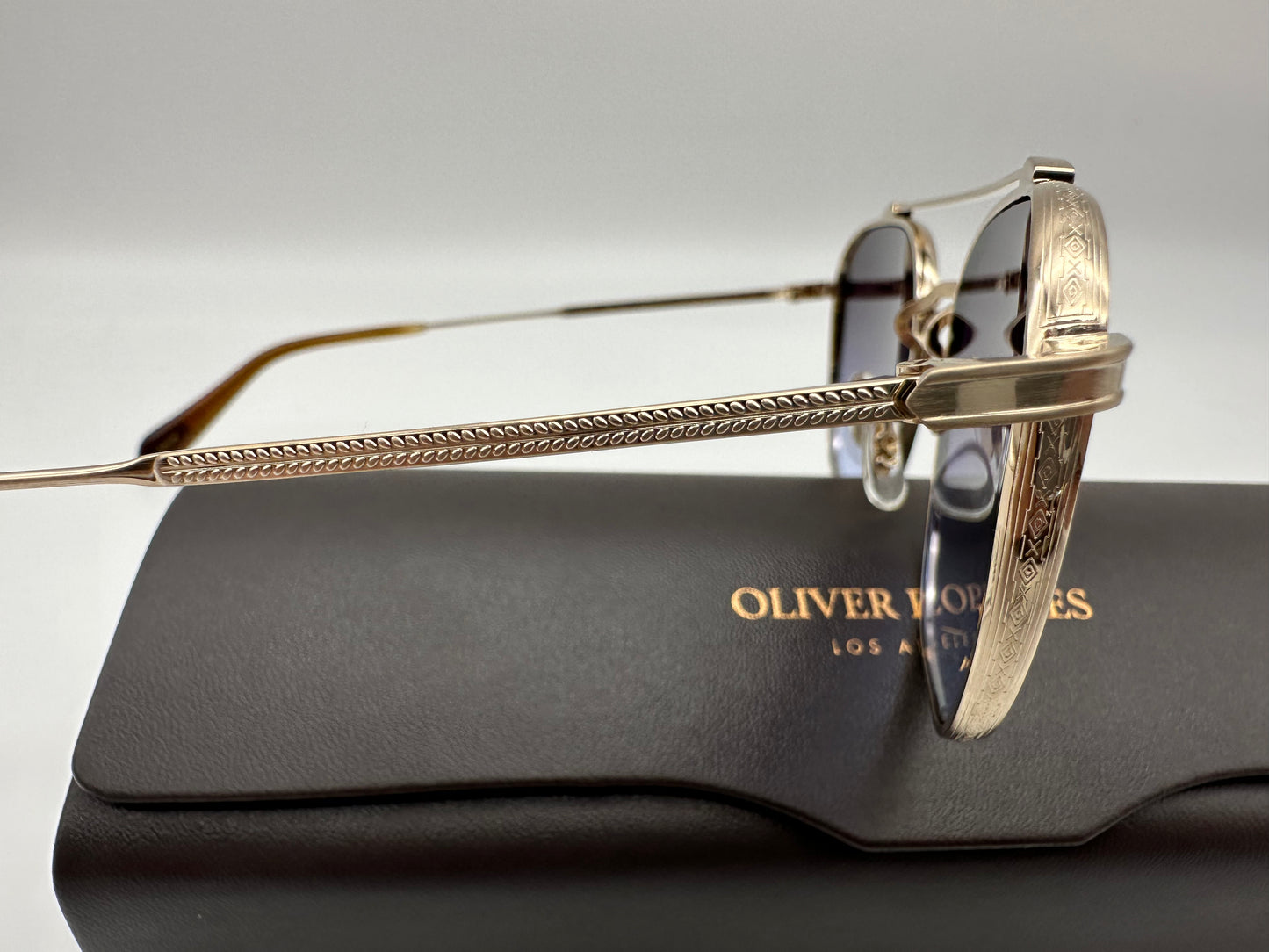 Oliver Peoples Mandeville 49mm Brushed Gold Dark Blue Gradient OV1294ST NEW