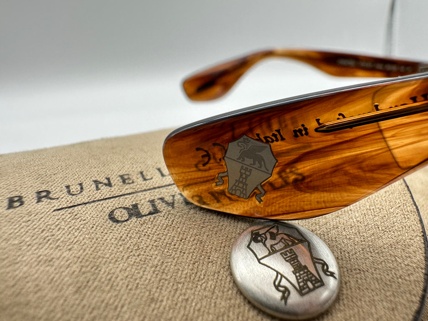 Oliver Peoples Nino Dark Amber Smoke Polarized OV5473SU 172157 Nino 50mm Sunglasses
