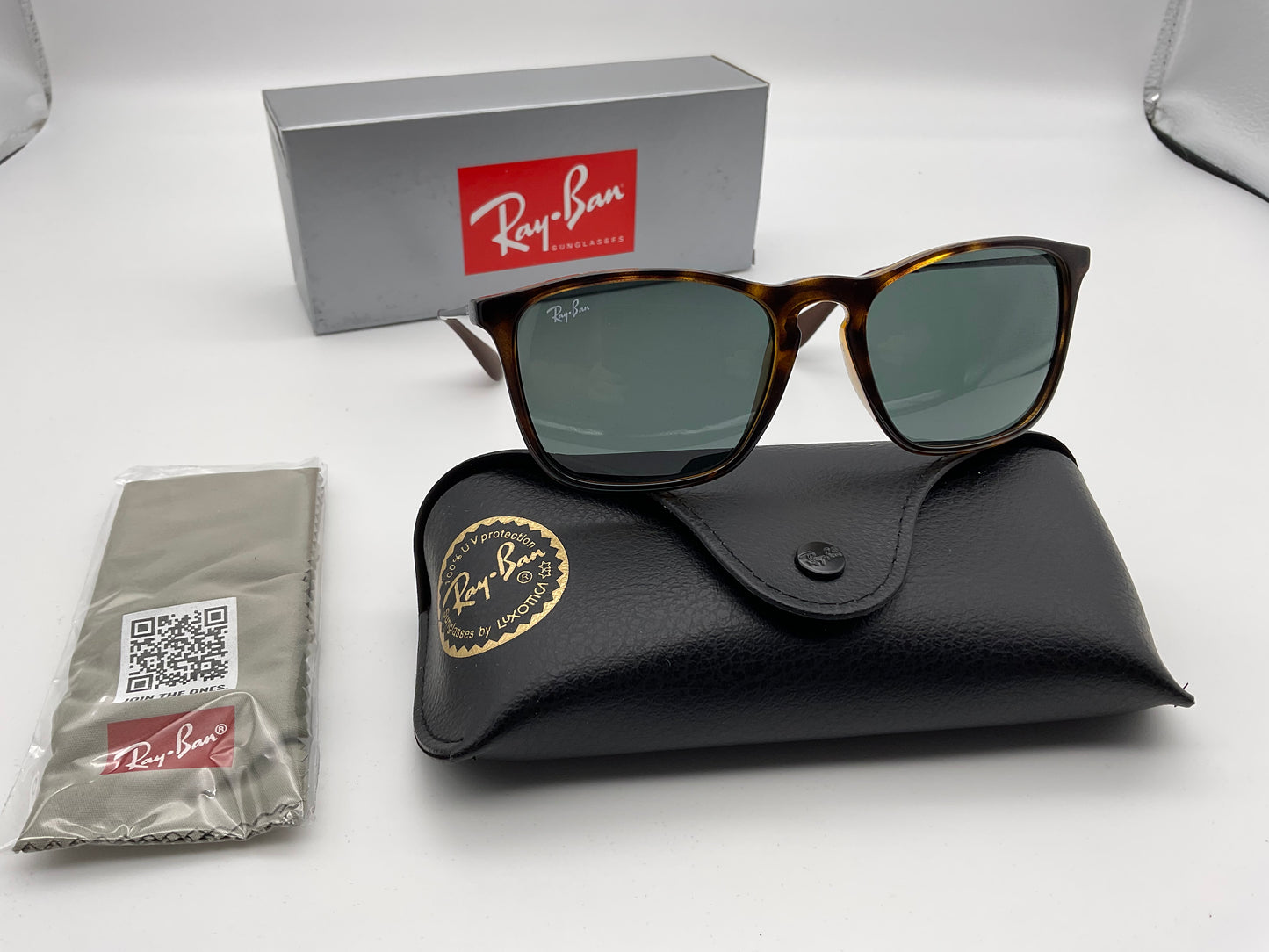 Ray Ban Chris 54mm tortoise G 15 Sunglasses RB4187 710/71