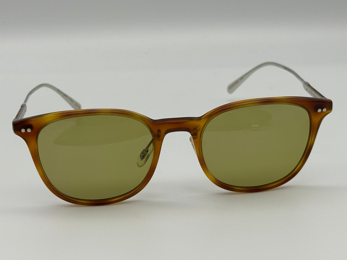 Oliver Peoples Gerardo OV5482S-14084C Vintage LBR/Brushed Silver 51mm Green Photochromic Vintage Sunglasses