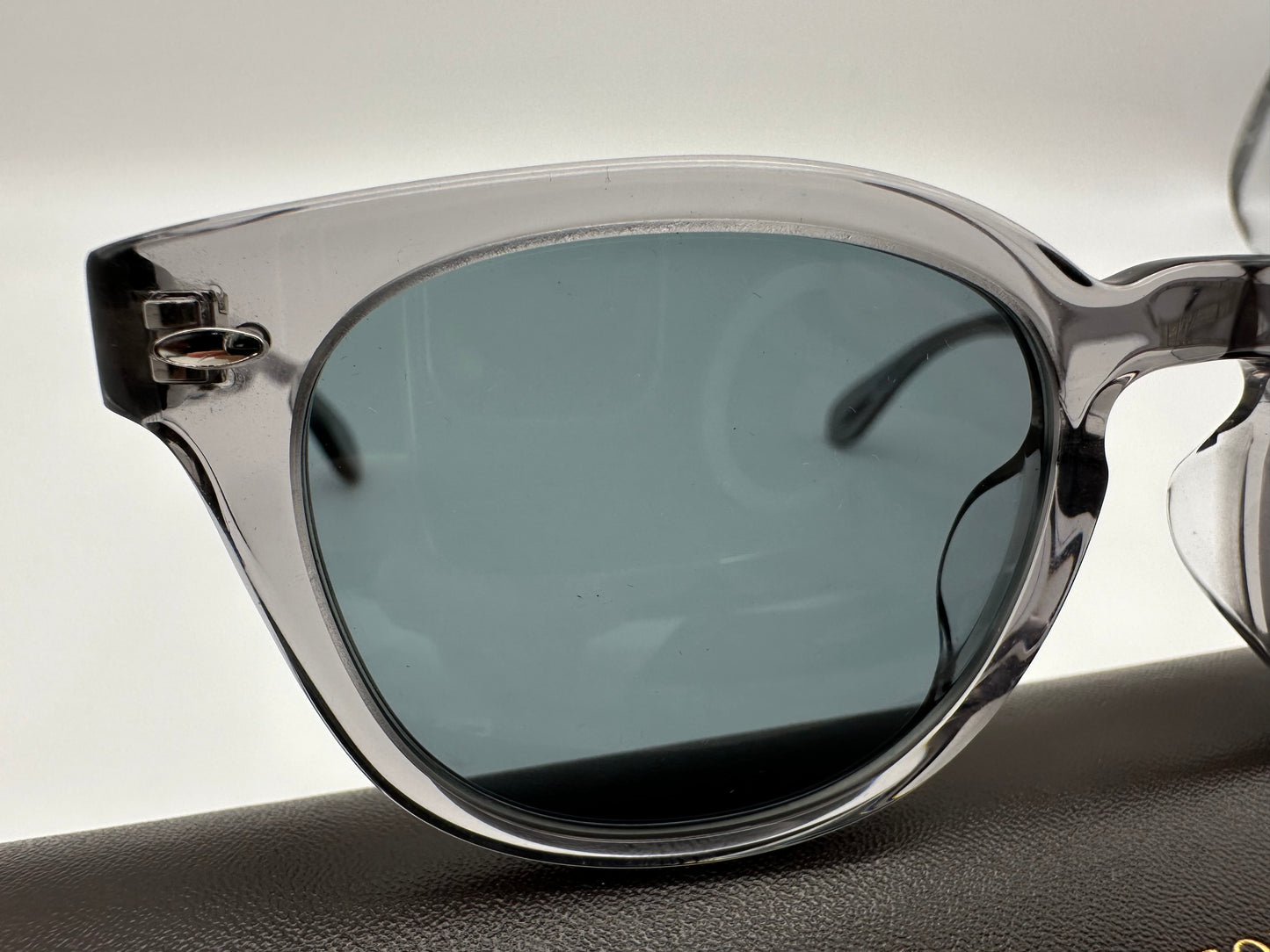 Oliver Peoples SHELDRAKE SUN 47mm 0V 5036 SF 132R8 3F/2F WORKMAN Oliver Peoples SHELDRAKE SUN 47mm 0V 5036 SF 132R8 3F/2F WORKMAN